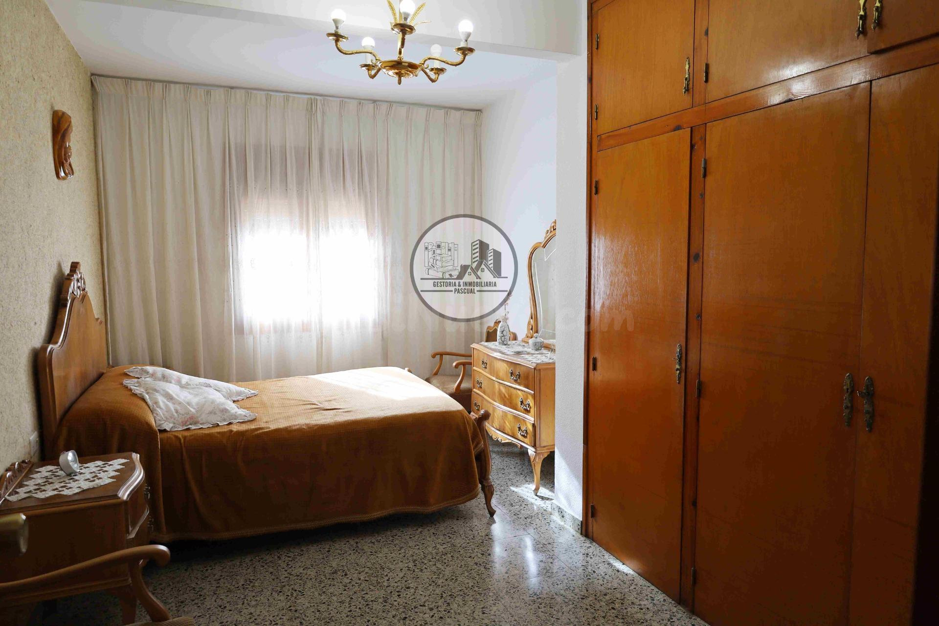 PISO EN VENTA EN CALANDA - foto 5