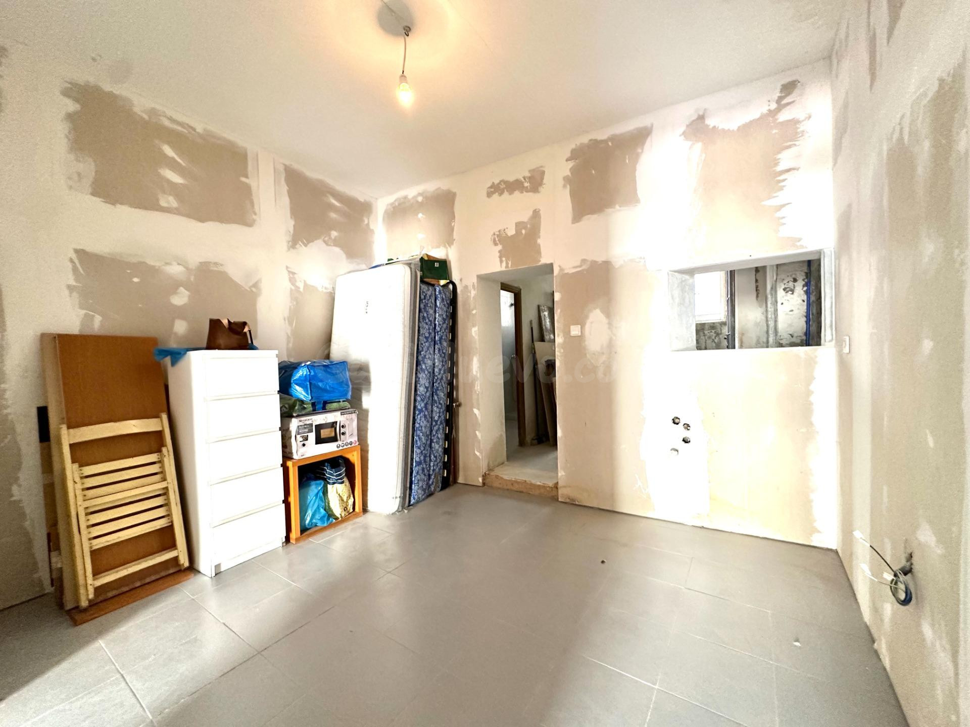 CASA CON GRAN POTENCIAL EN PLENO CENTRO!! - foto 2