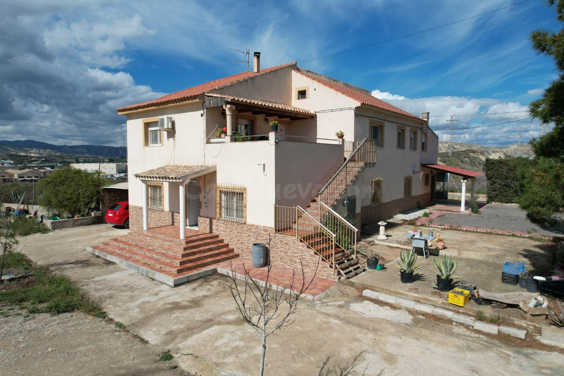 UNA CASA EN PLANTA BAJA QUE DESTACA EN TODO: ESPACIO, UBICACIÓN Y DISTRIBUCIÓN!