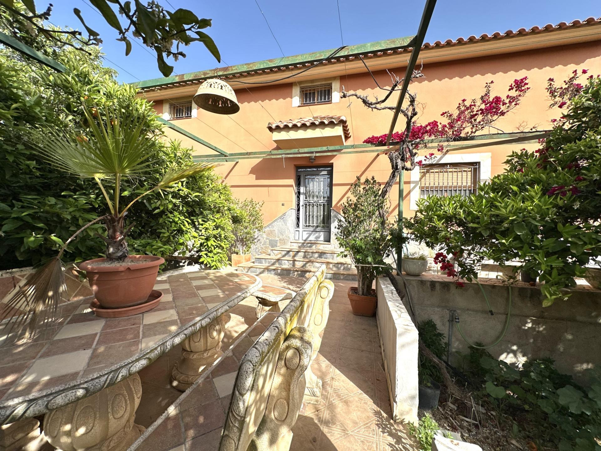 EL CHALET QUE LO TIENE TODO EN TERCIA: ¡ESPACIO, POTENCIAL Y A UN PASO DE LORCA! - foto 4