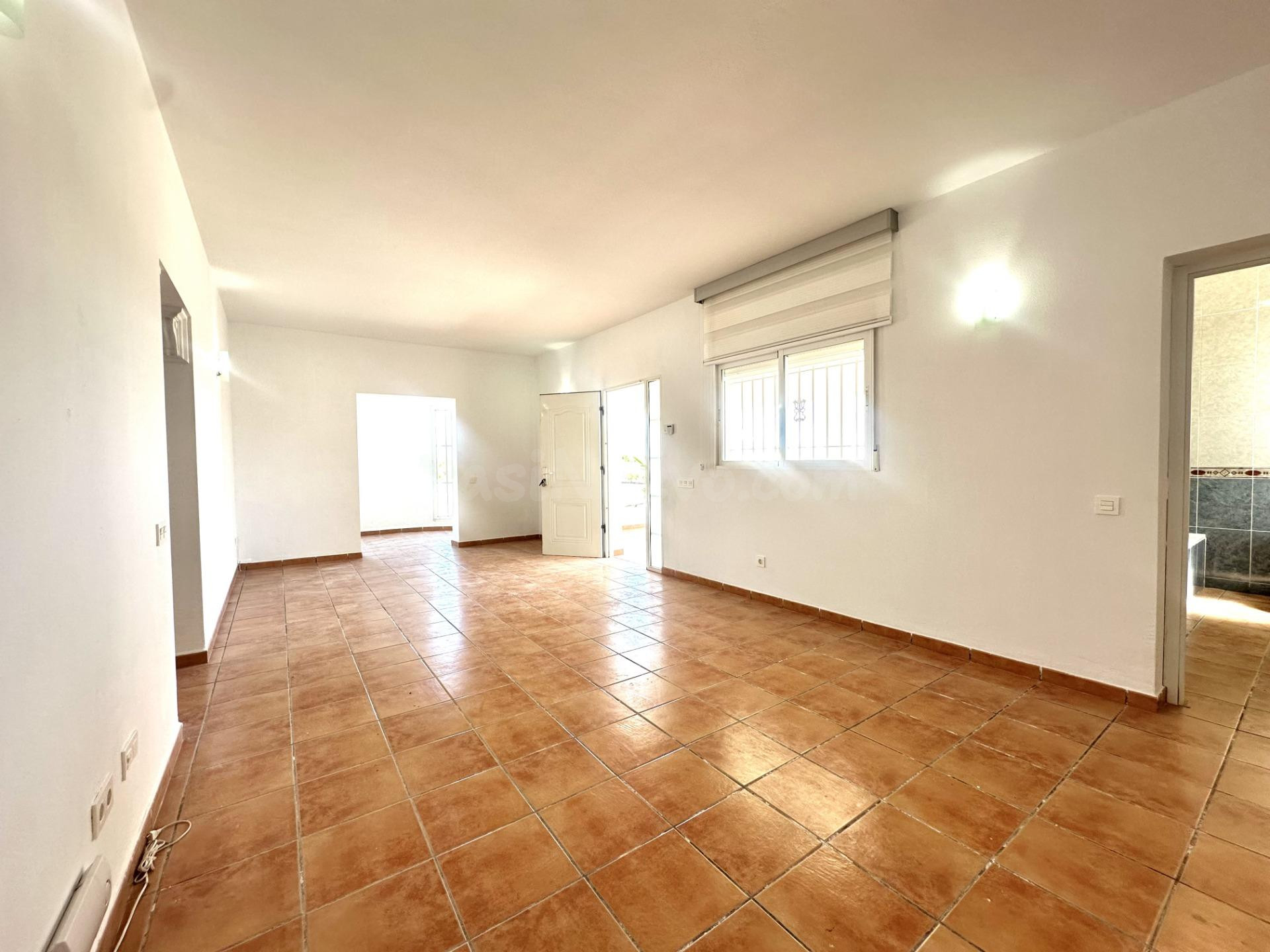 A UN PASO DE LORCA Y ÁGUILAS: CASA CON PARCELA Y 3 DORMITORIOS! - foto 5