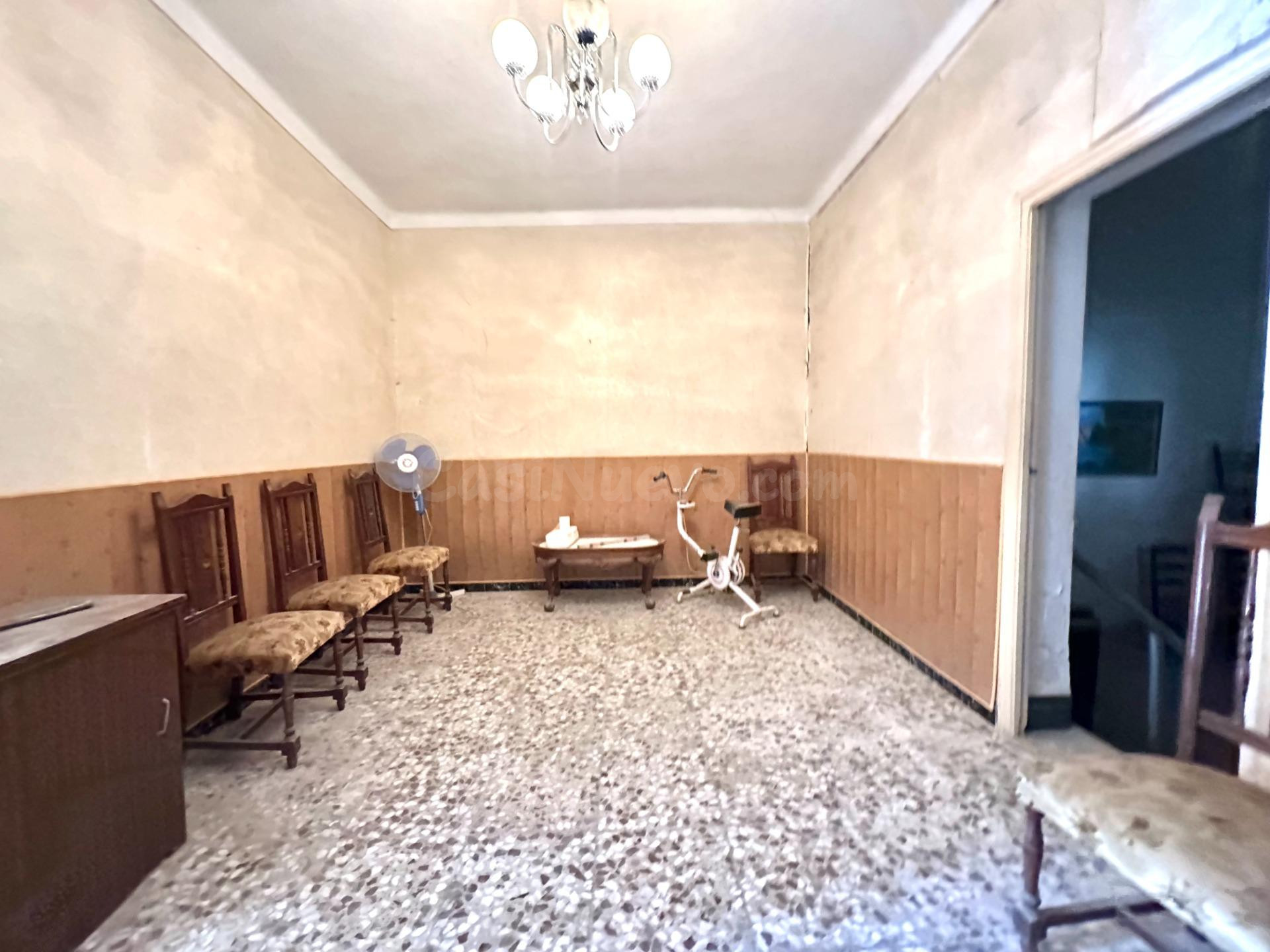 EN EXCLUSIVA CASA CON GRAN POTENCIAL EN PUERTO LUMBRERAS! - foto 2