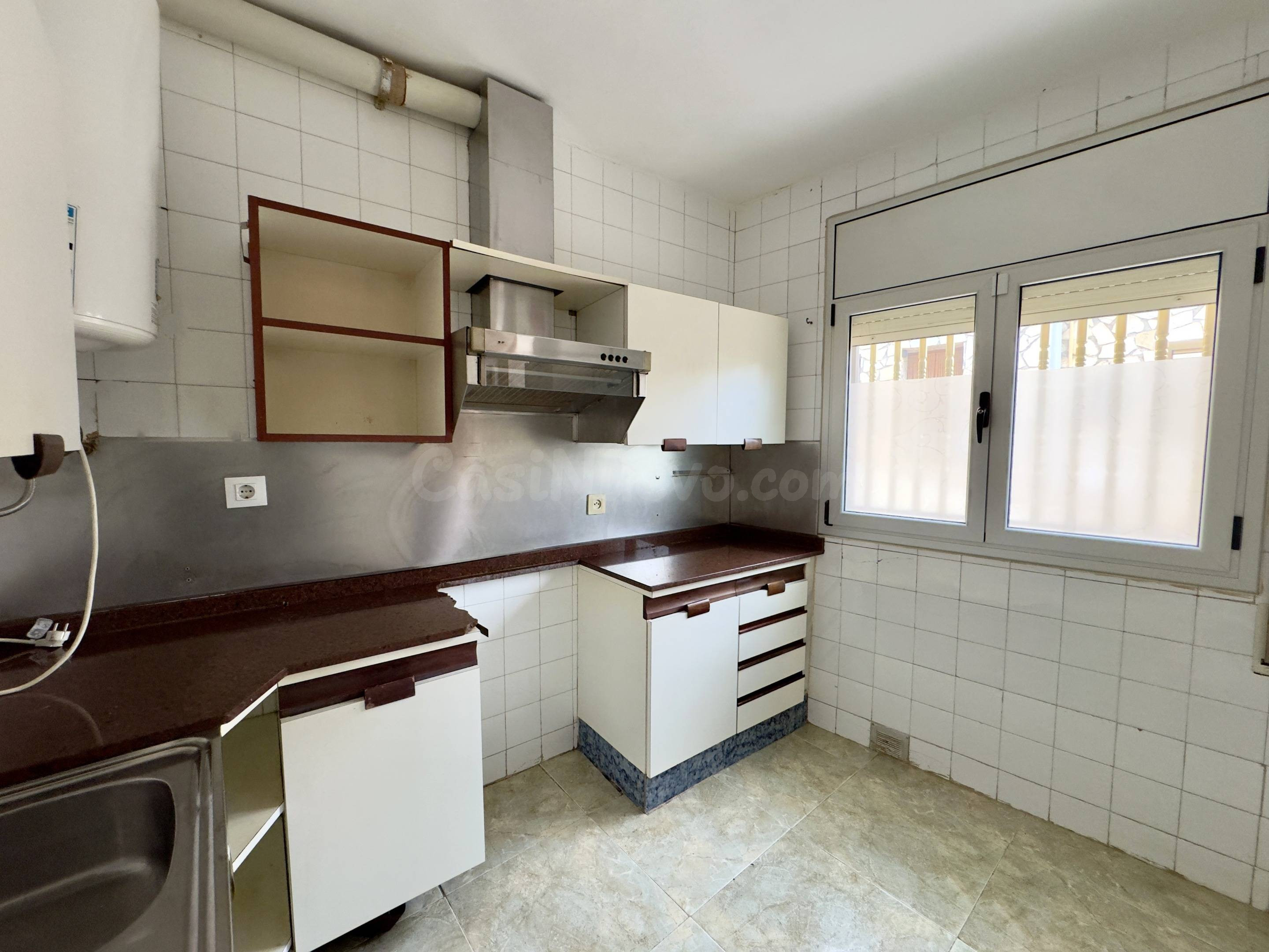 ¡DESCUBRE ESTA ACOGEDORA CASA ADOSADA EN BLANES! - foto 5