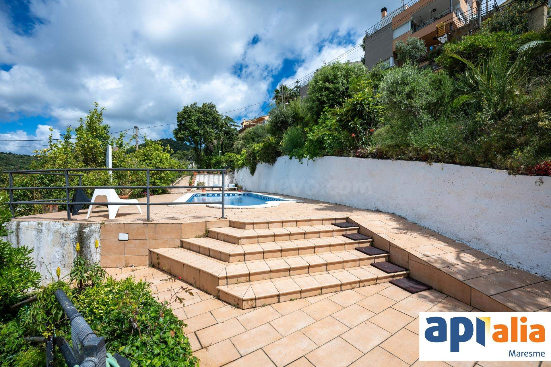 Chalet con piscina y vistas al mar en Santa Susanna: espacio - foto 4