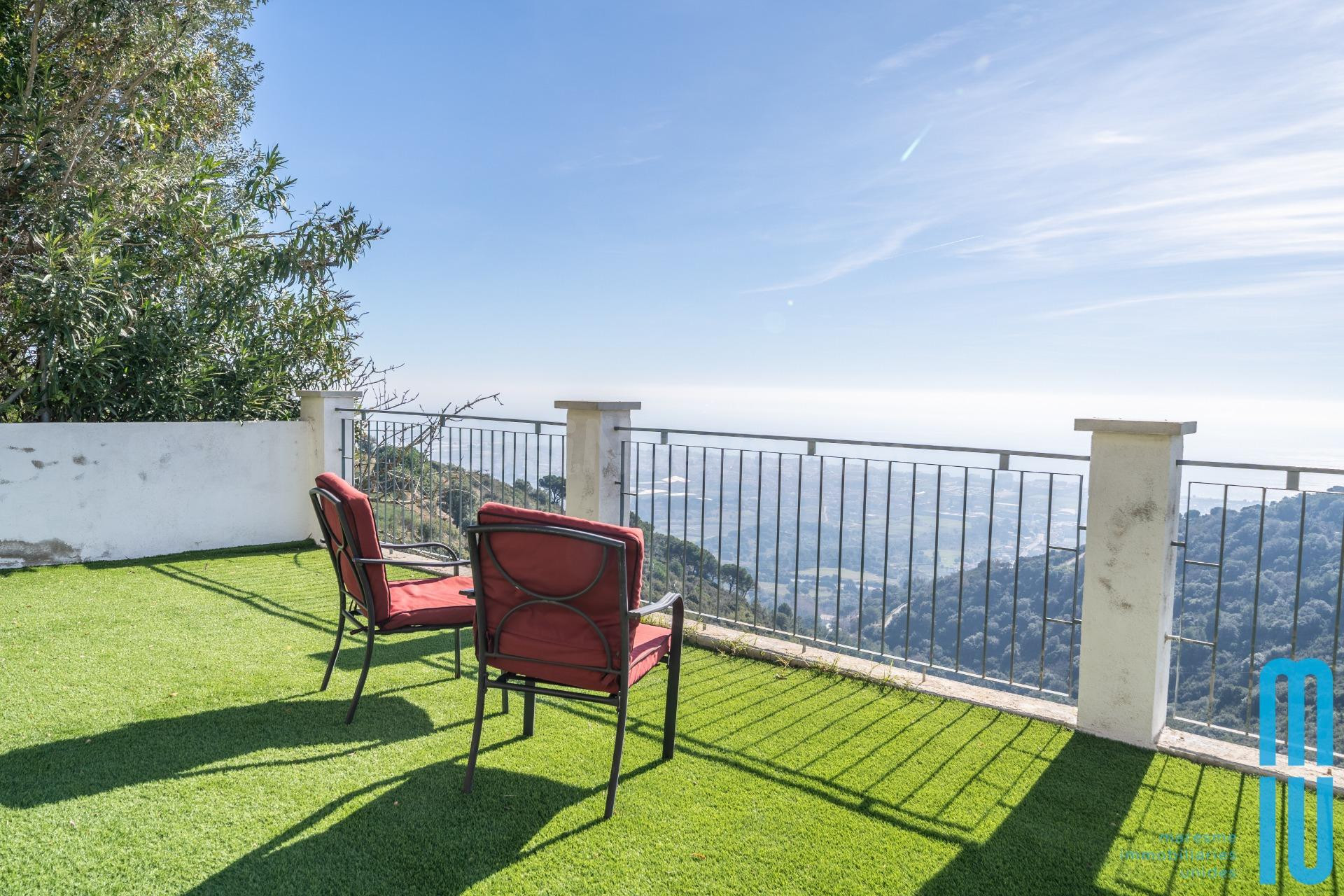 CASA A 4 VIENTOS CON PRECIOSAS VISTAS AL MAR - foto 3