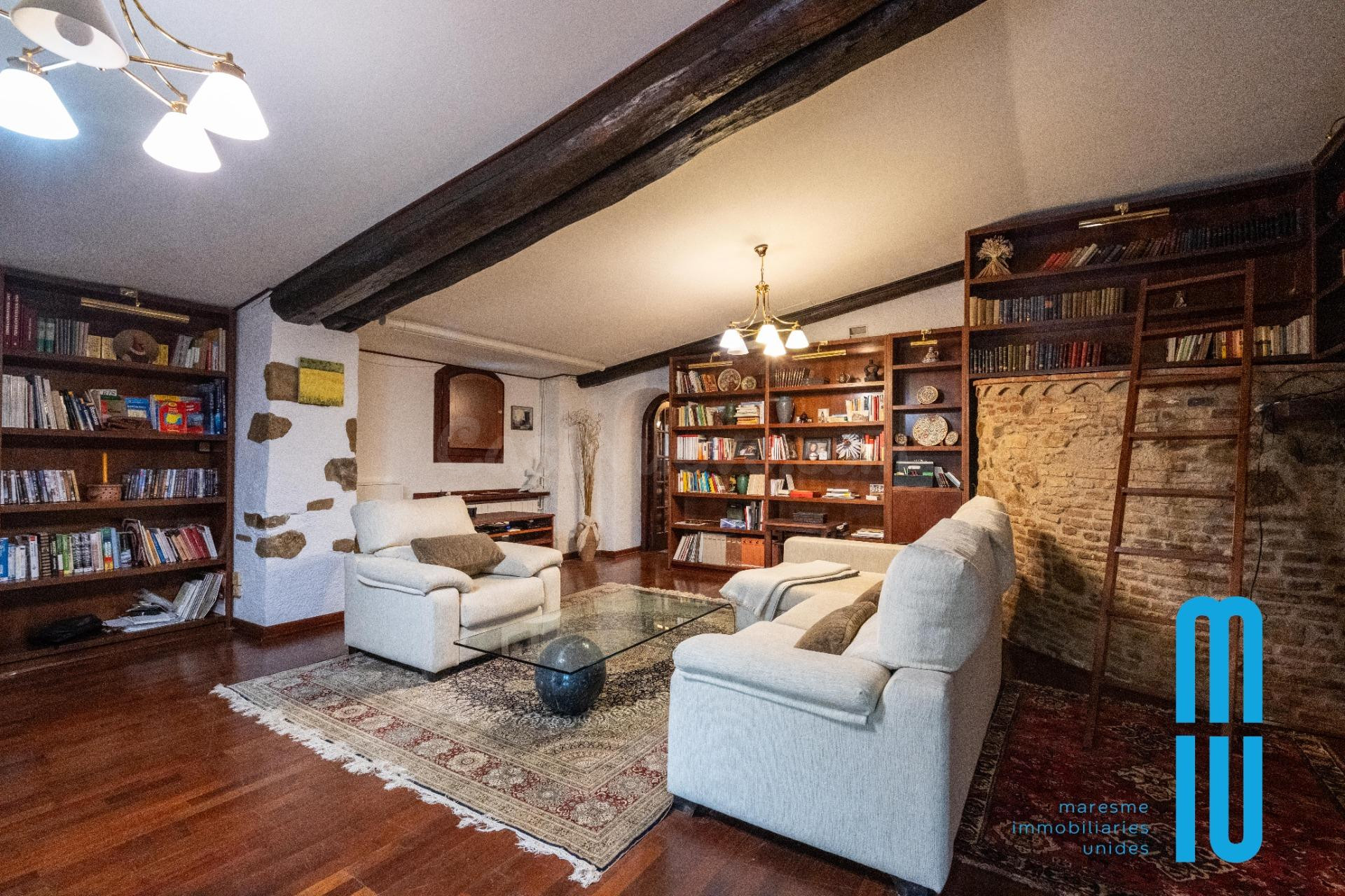 Espectacular Finca Rústica con 2 Masías del s.XVIII y Máxima - foto 4