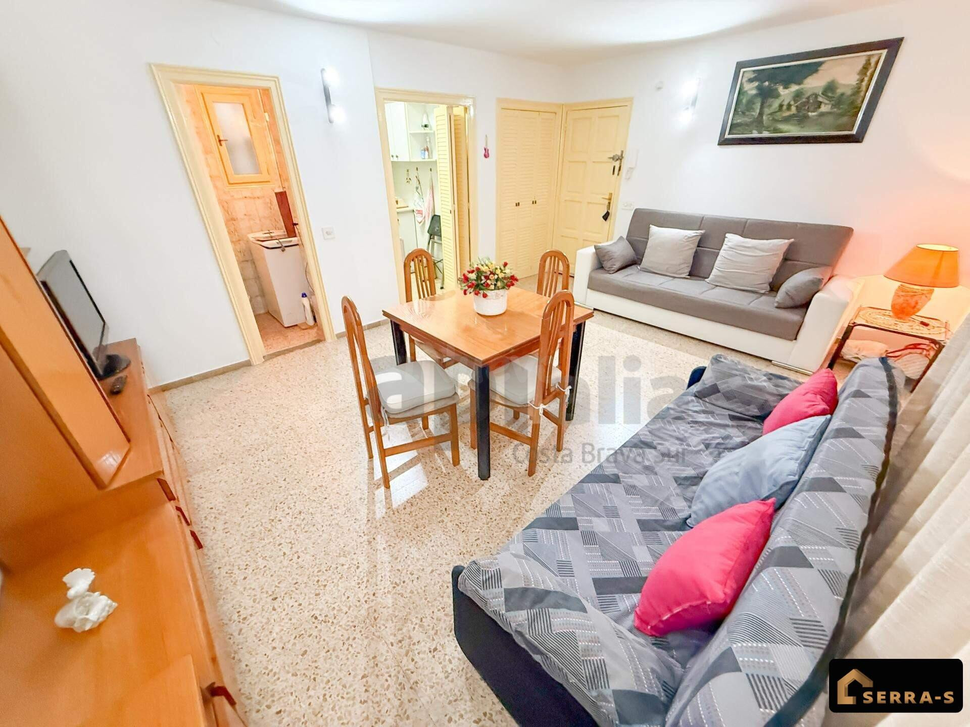 ACOGEDOR APARTAMENTO EN EL CENTRO DE LLORET DE MAR! - foto 2
