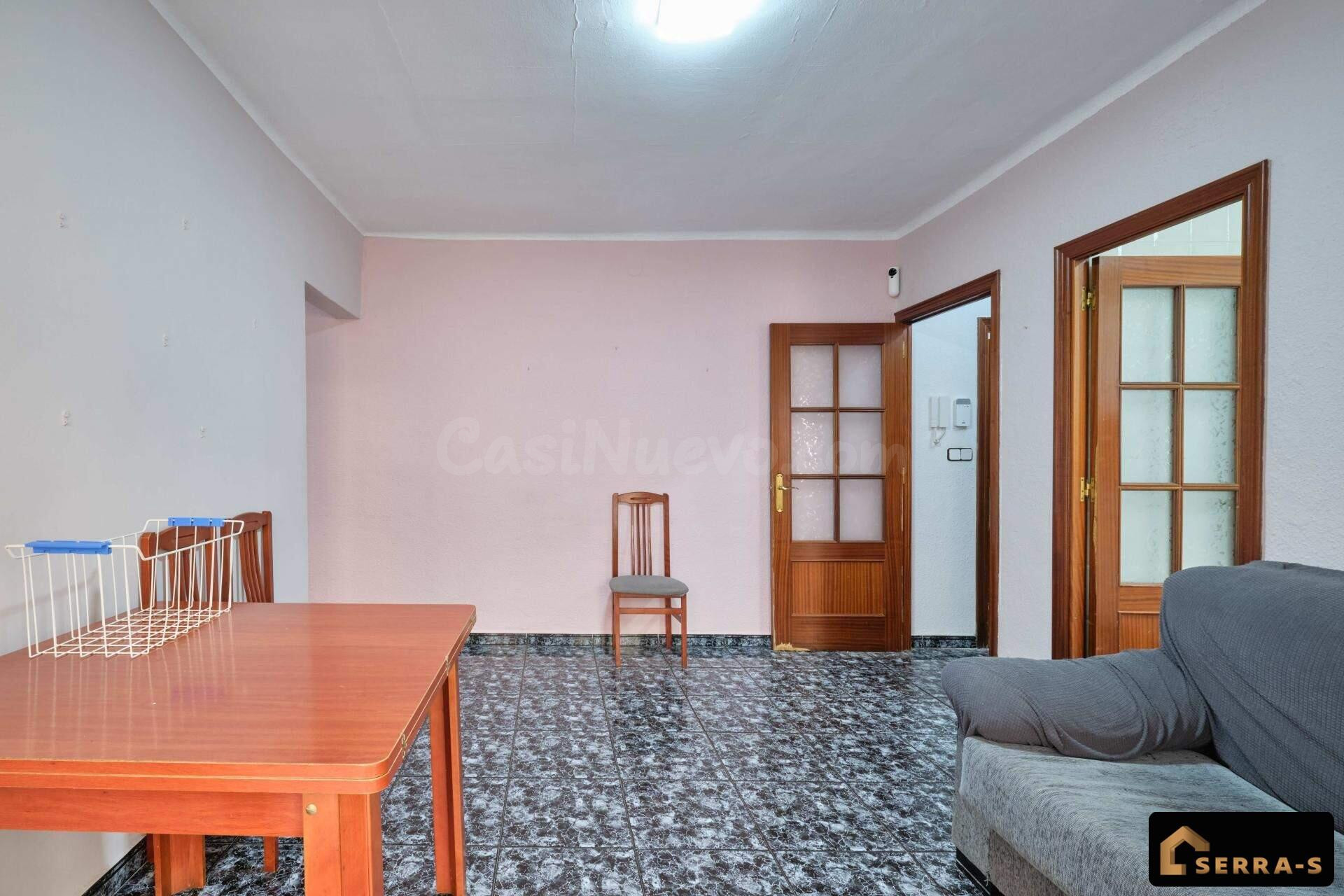 Amplio piso de 4 habitaciones en Paseo Ramón Berenguer (Mata - foto 5