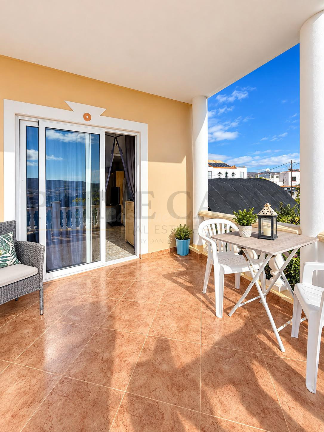 ALQUILER MONTAÑA LA DATA CON PISCINA Y TERRAZA - foto 3