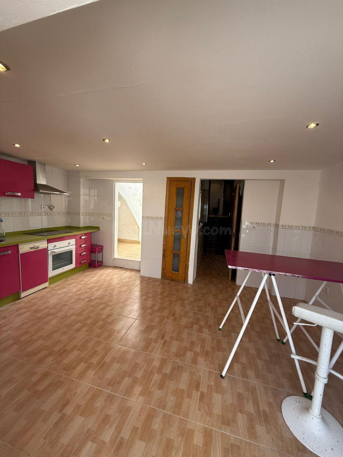 MAGNIFICA CASA EN FERNAN NUÑEZ!! - foto 5