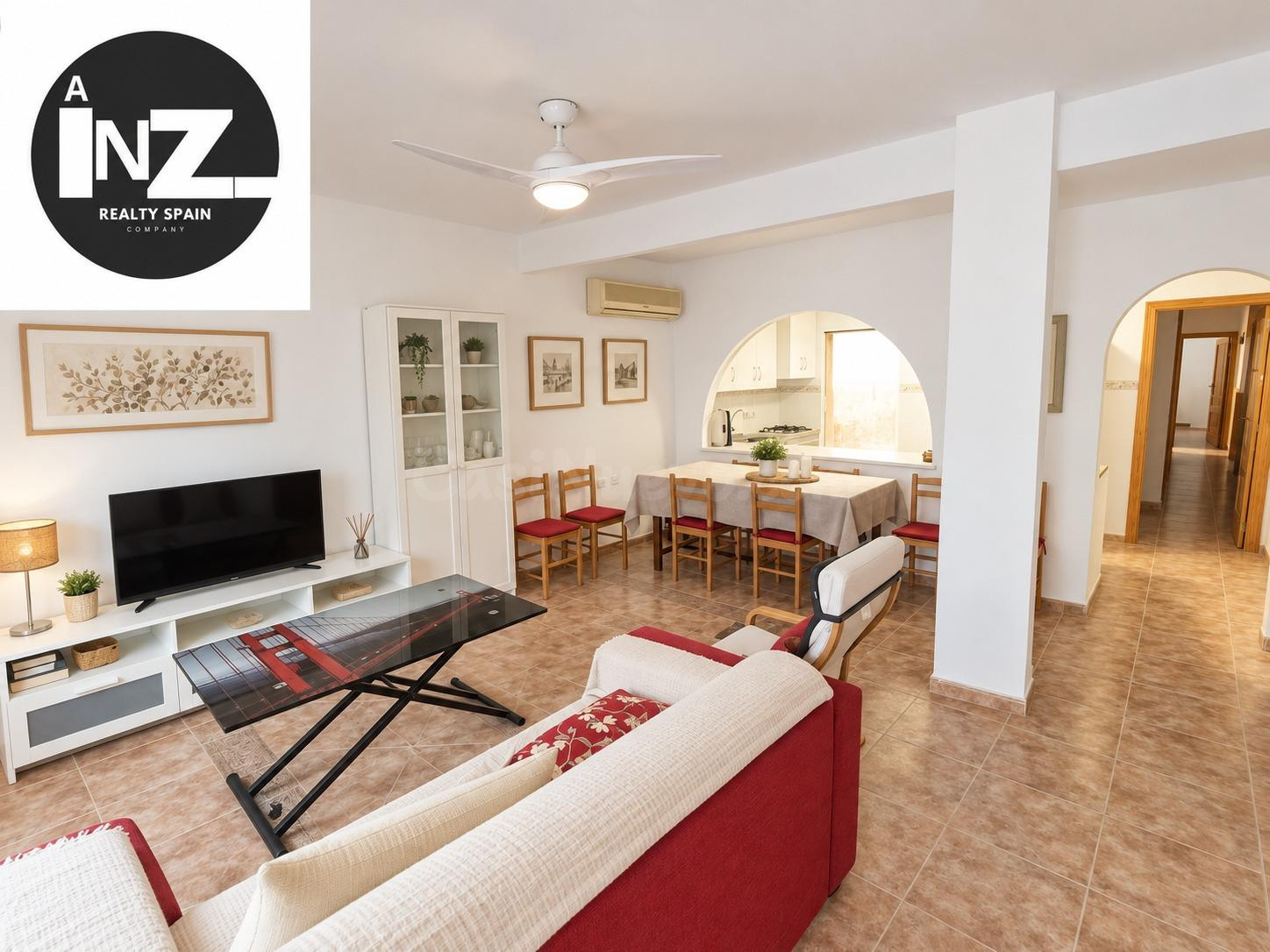 Preciosa Casa en planta baja, 3 dormitorios, a solo 200 metr