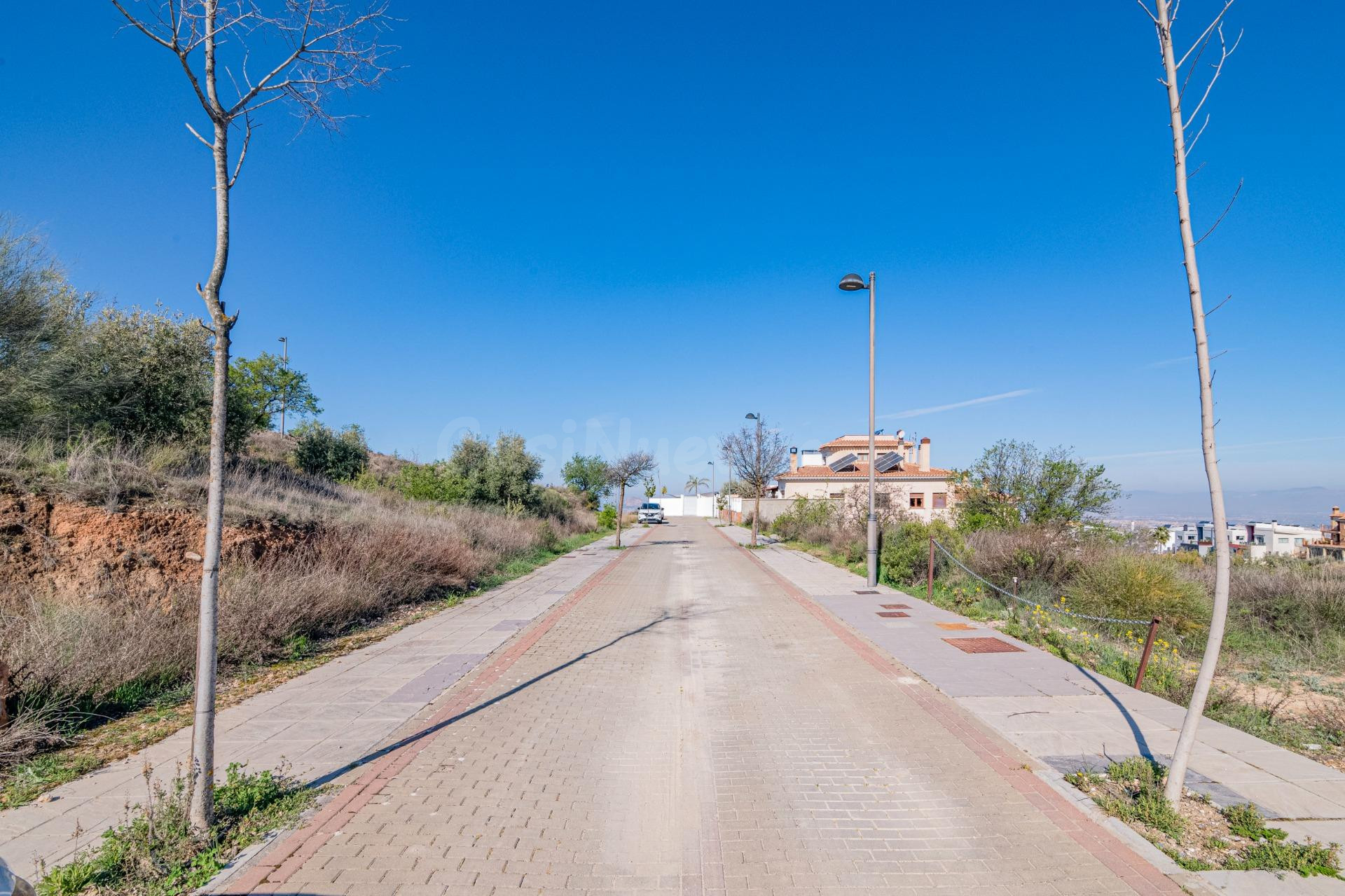 PARCELA URBANA 1097 m2 (PLAN P-3) - foto 3