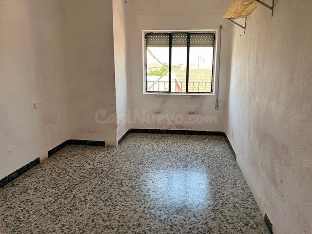 Piso en Torres de Cotillas para reformar - foto 3