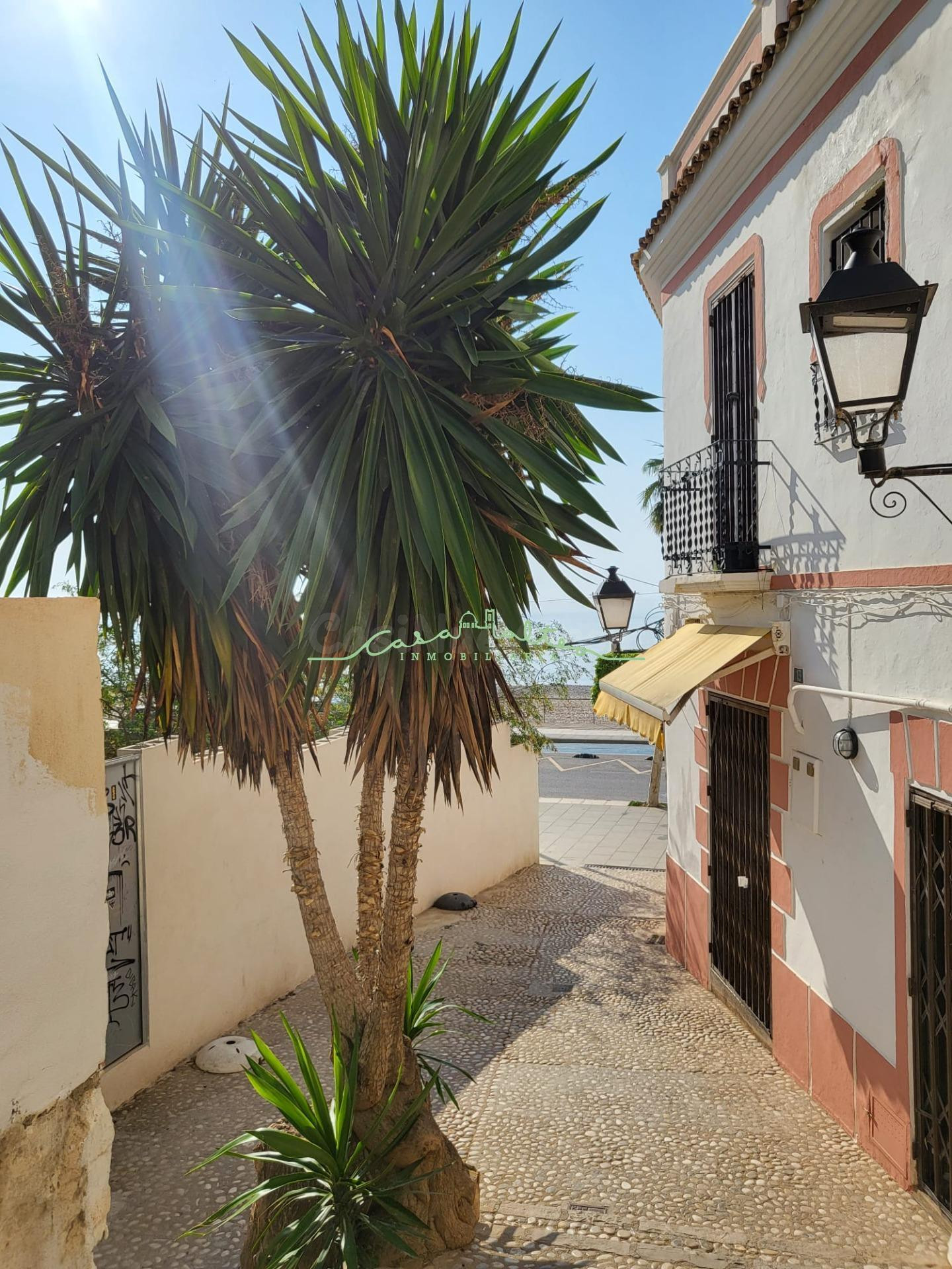 2 LOCALES EN UNO - NAVE INDUSTRIAL - CENTRO DE ALTEA, A 20 METROS DE LA PLAYA