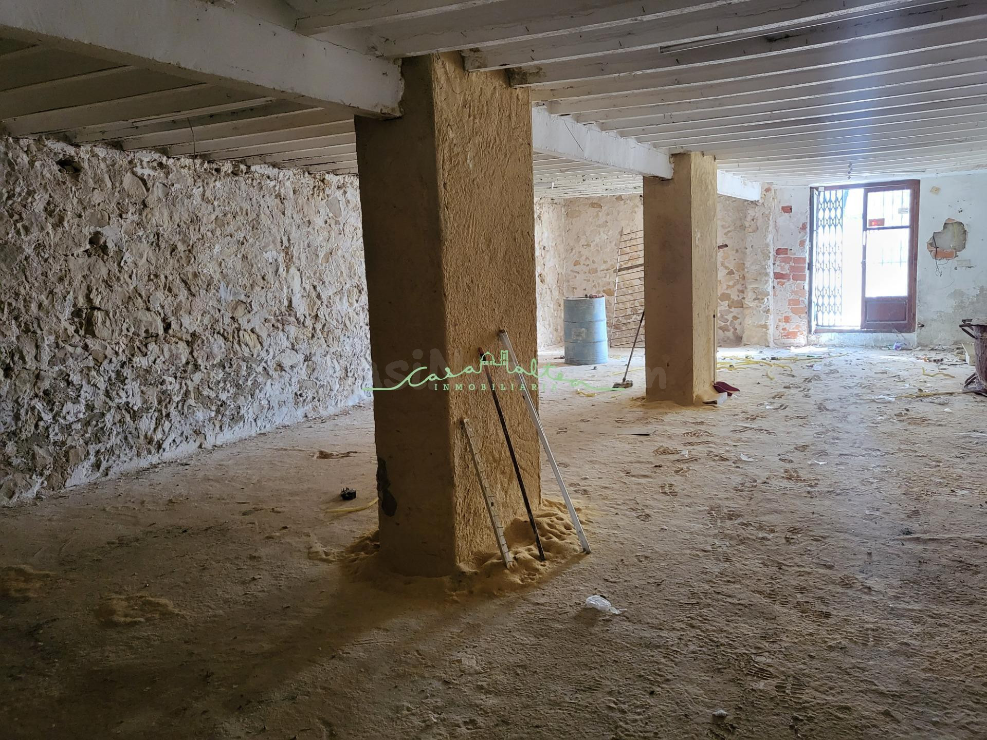 2 LOCALES EN UNO - NAVE INDUSTRIAL - CENTRO DE ALTEA, A 20 M - foto 3