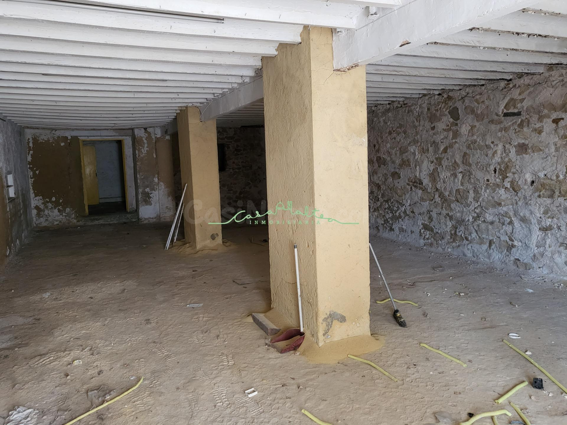 2 LOCALES EN UNO - NAVE INDUSTRIAL - CENTRO DE ALTEA, A 20 M - foto 5