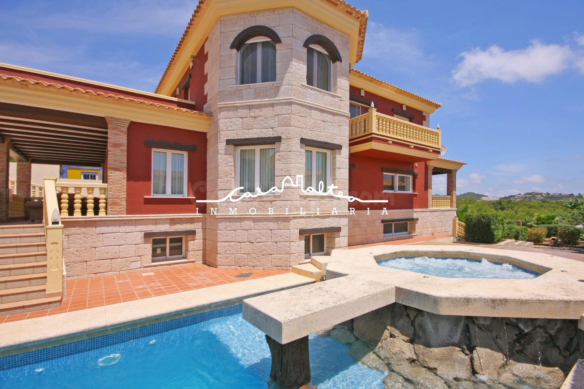 Se vende precioso y gran chalet independiente en Calpe - foto 2
