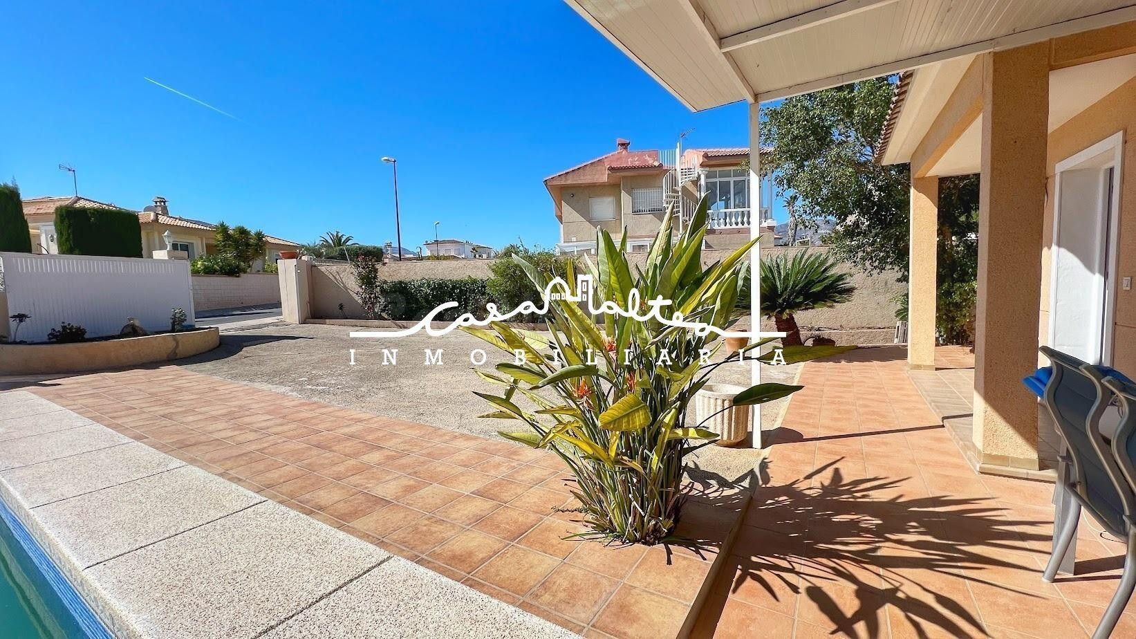 ALQUILER PARA TODO EL AÑO DE PLANTA BAJA CHALET CON PARCELA  - foto 4