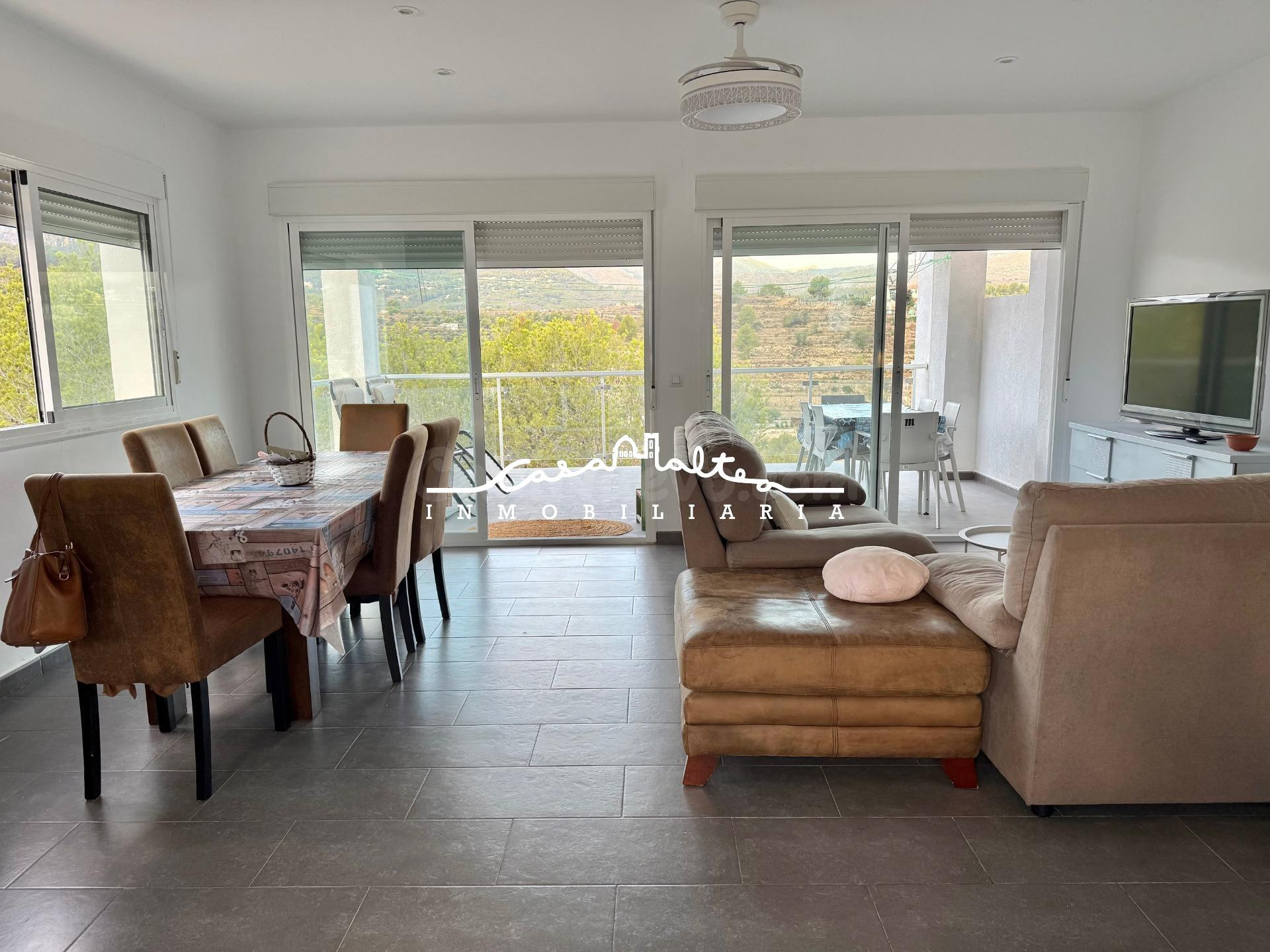 MAGNÍFICO CHALET EN ALQUILER LARGA ESTANCIA EN CALPE, ZONA E - foto 2