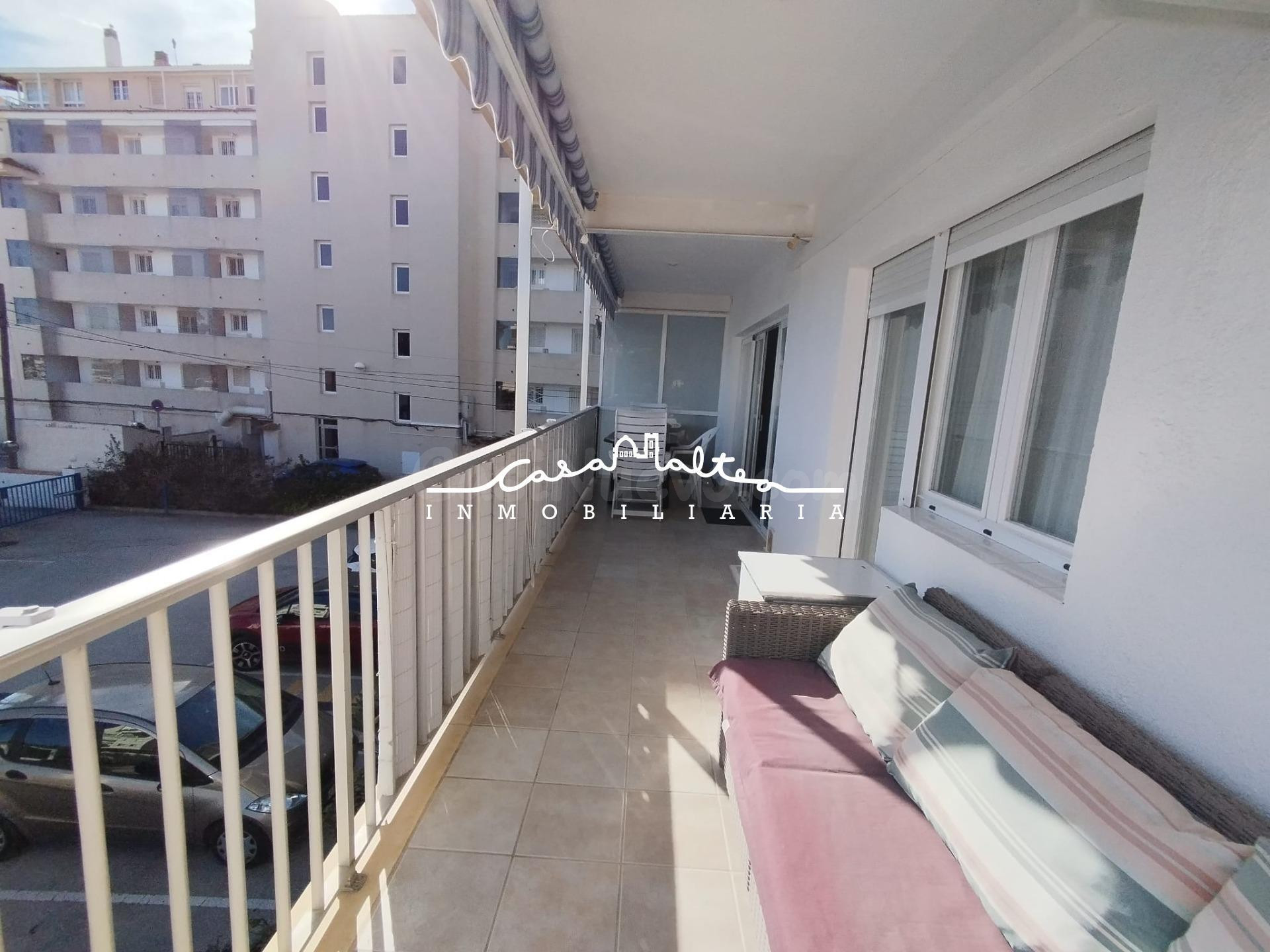 Se vende bonito y luminoso piso a pocos metros de la playa e - foto 5