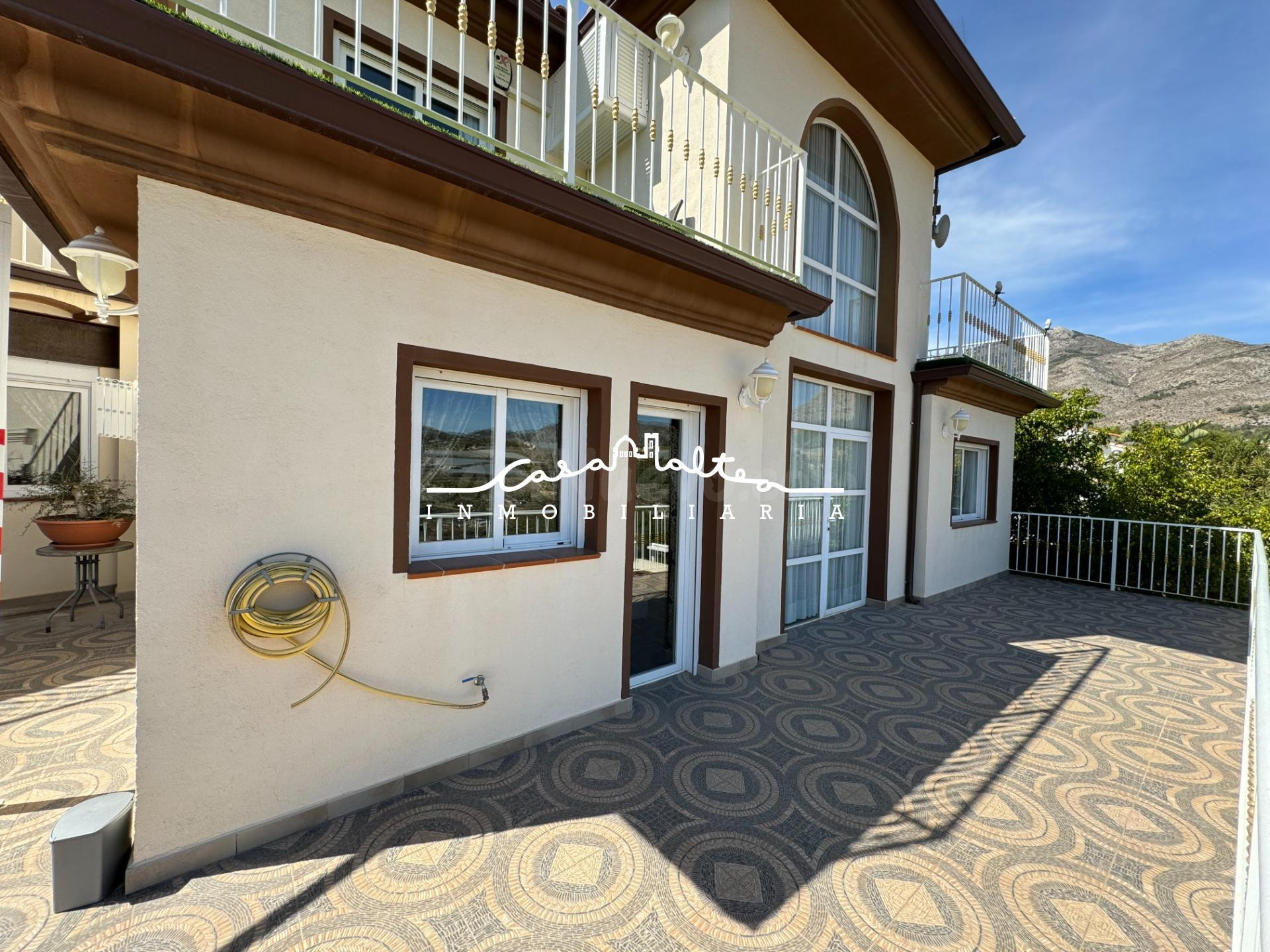 En venta chalet independiente con increíbles vistas panorámi