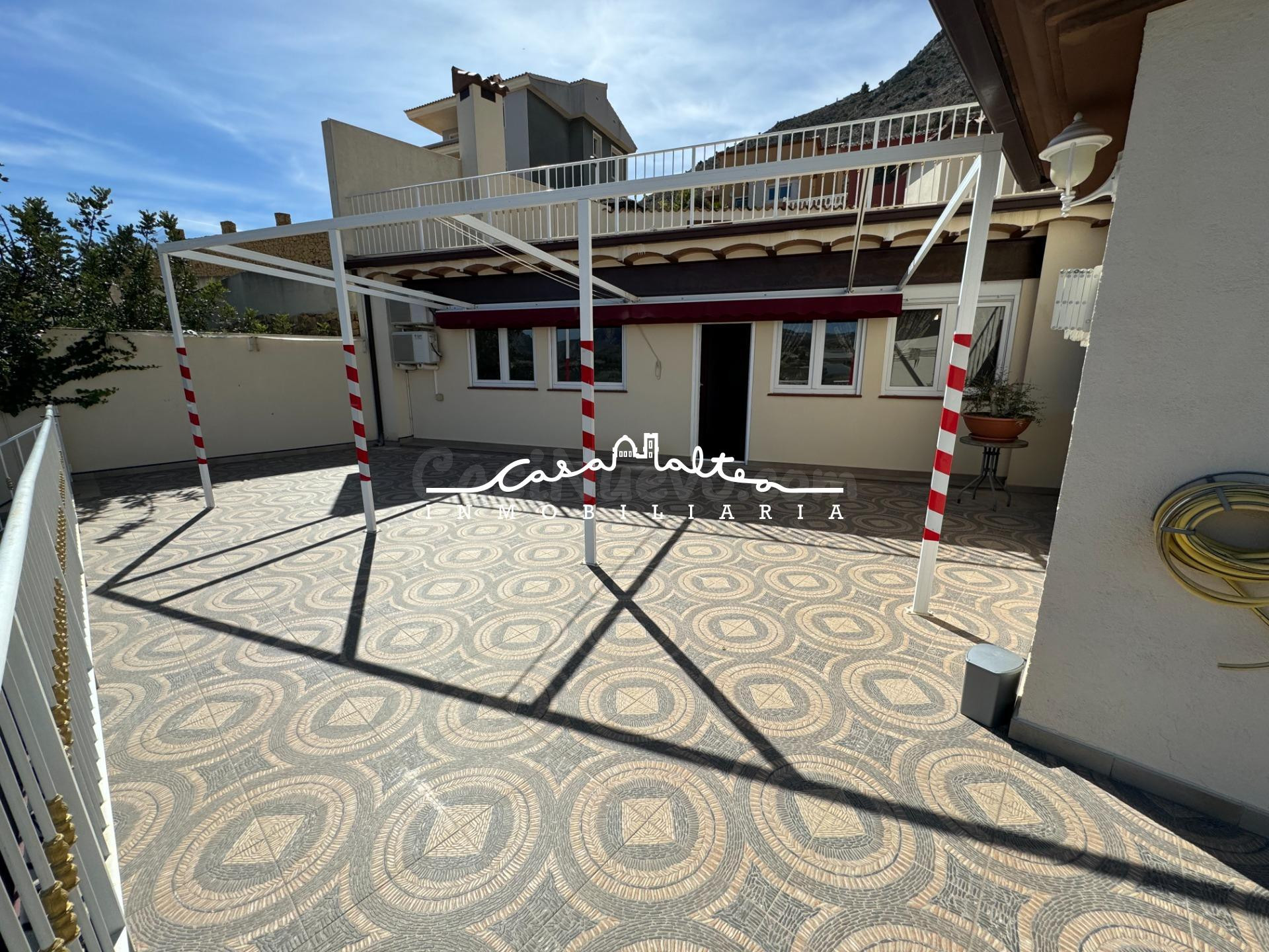 En venta chalet independiente con increíbles vistas panorámi - foto 3