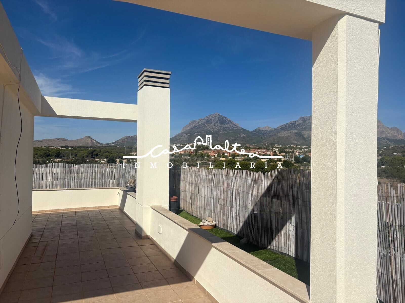 En venta ÁTICO DÚPLEX en Alfaz del Pi CON PISCINA - foto 3