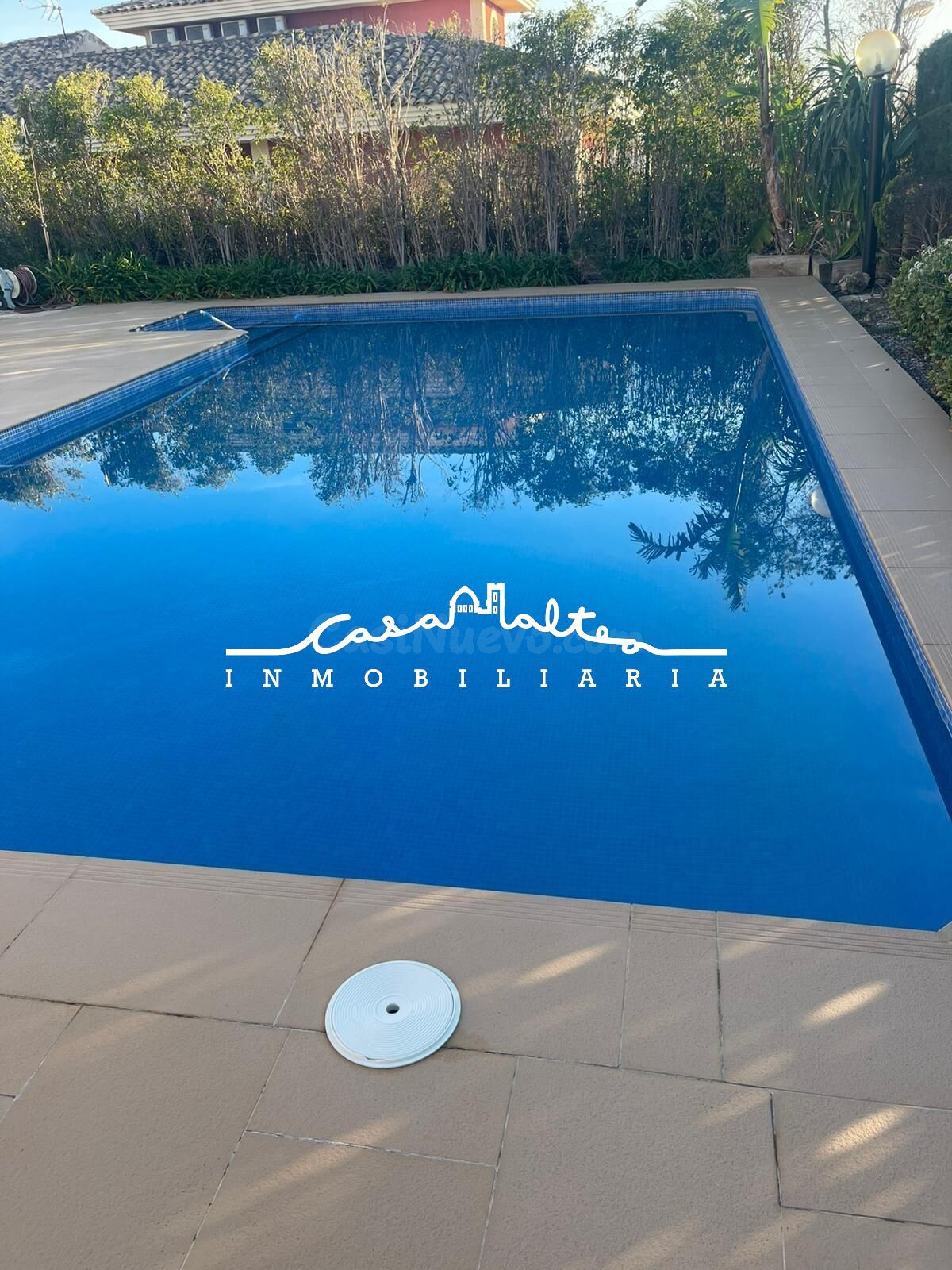 MAGNÍFICO CHALET INDEPENDIENTE CON PISCINA PROPIA - foto 4
