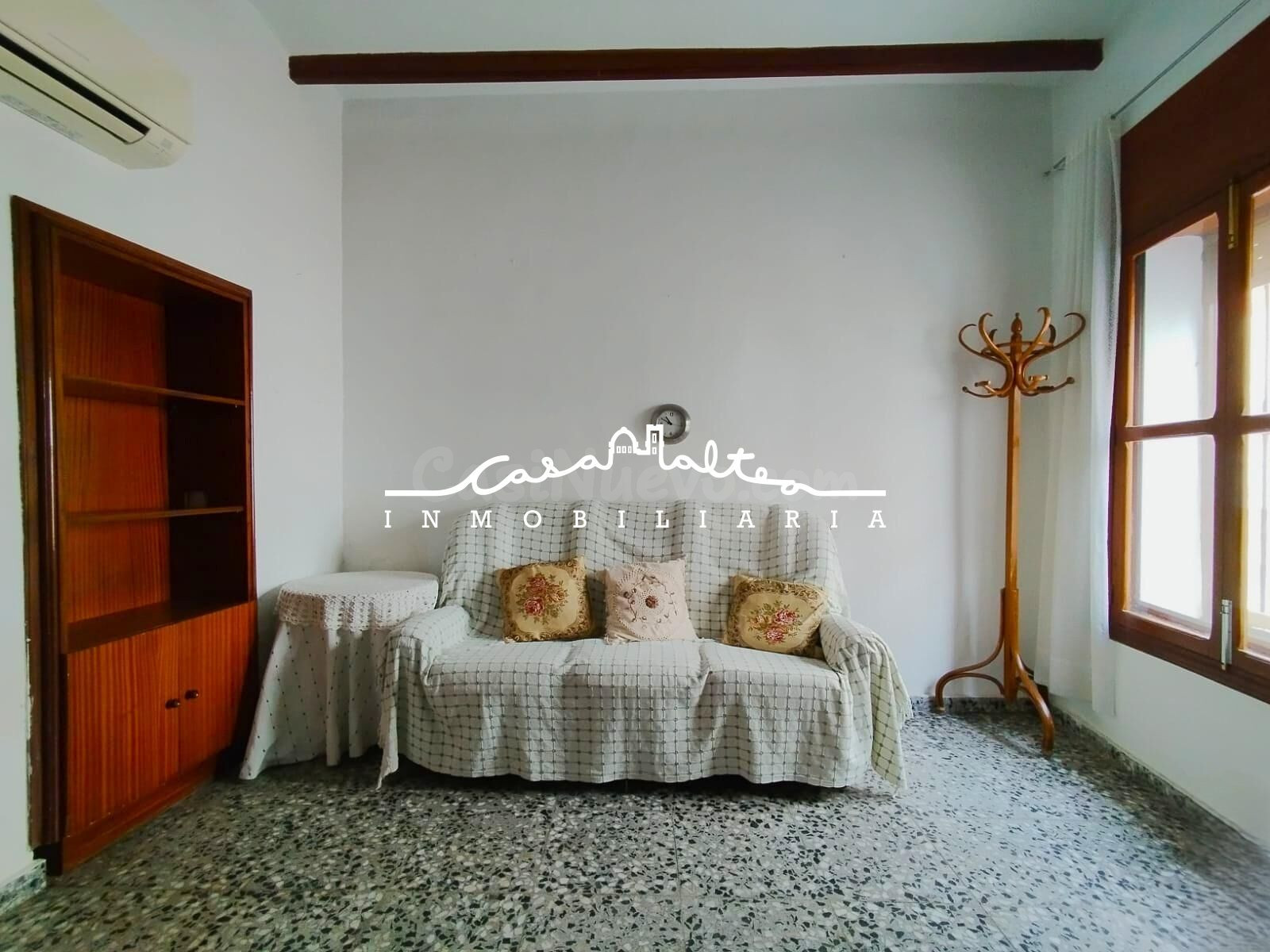 En venta gran casa de pueblo de 3 plantas en Polop - foto 5