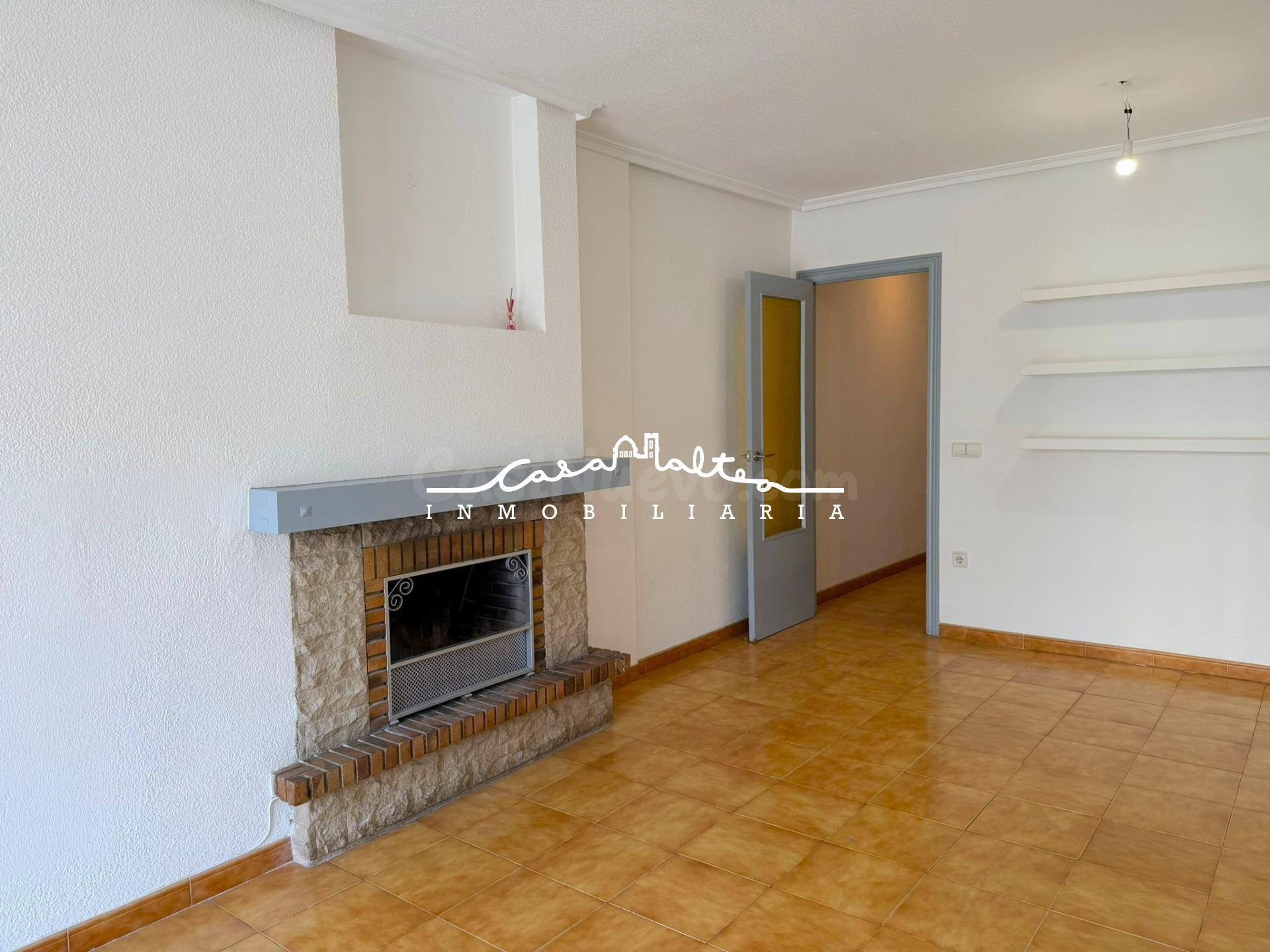 En venta planta baja con chimenea en Piteres Altea
