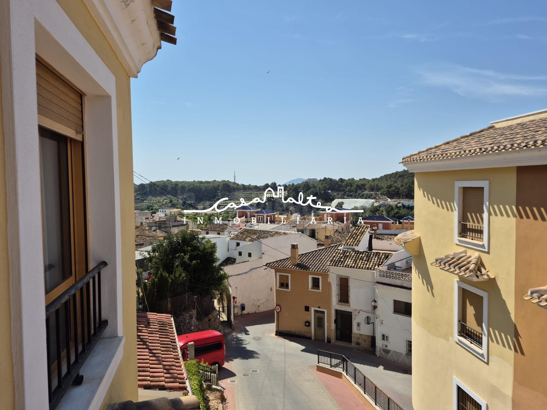 SE VENDE PISO 3 DORMITORIOS 2 BAÑOS CON GARAJE Y TRASTERO XIRLES