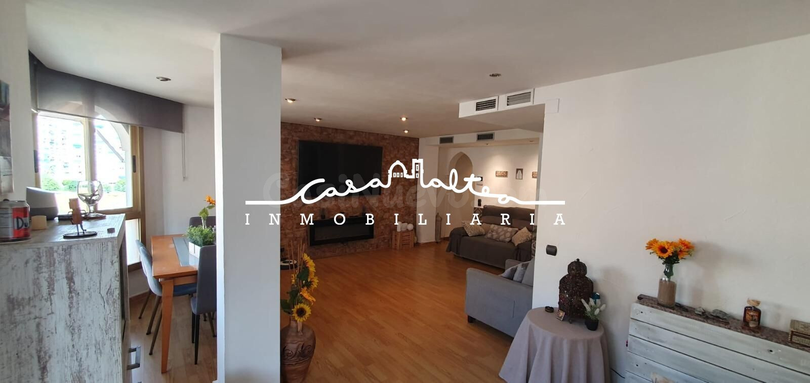 Amplio y Tranquilo Piso Reformado en el Corazón de Benidorm - foto 4