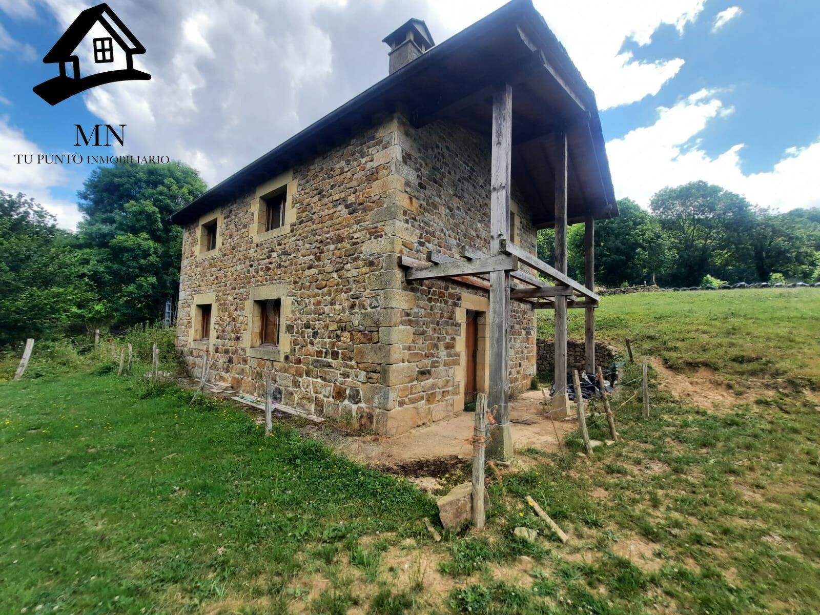 Exclusivo conjunto pasiego en Yera: 2 cabañas tradicionales  - foto 5