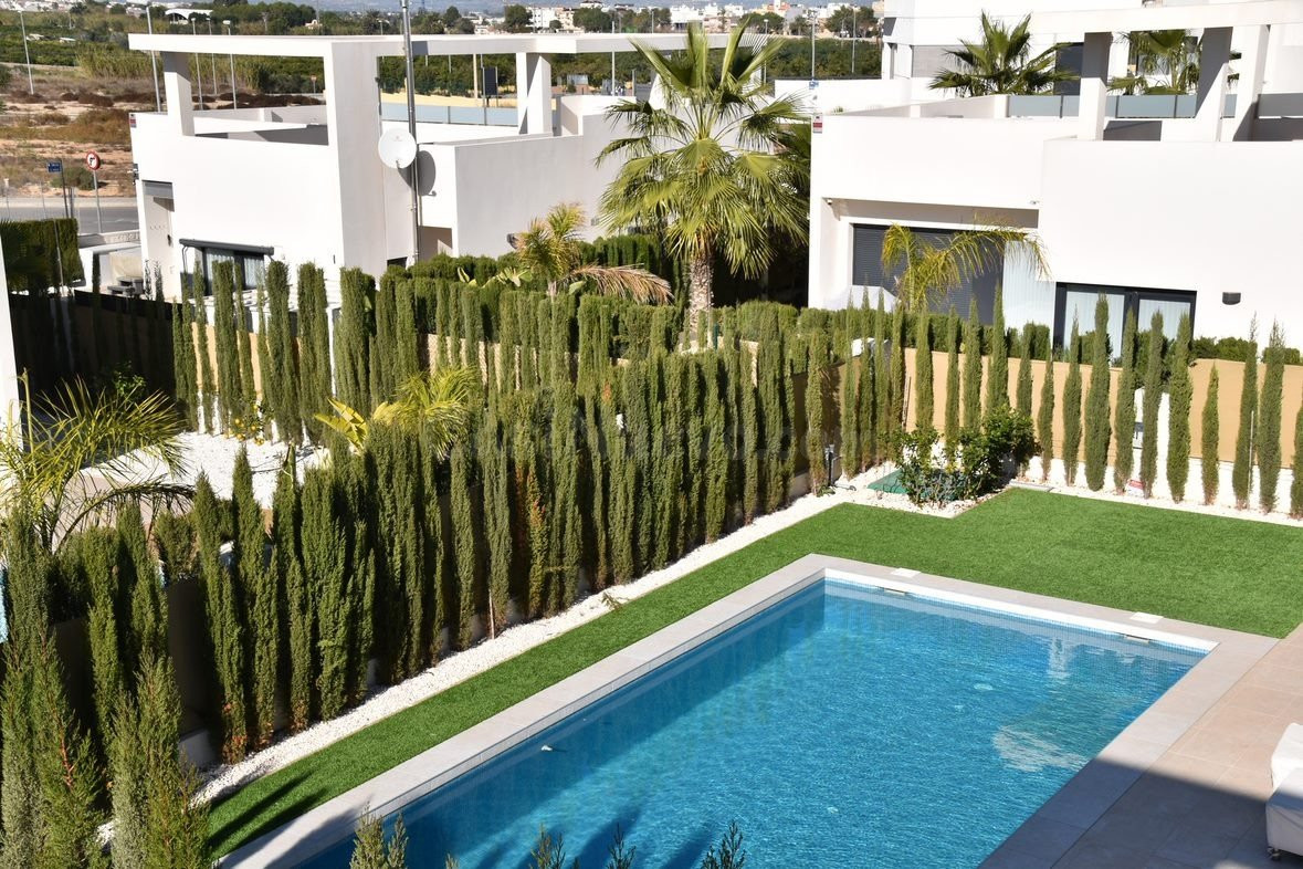 VILLA ESTILO MODERNO - foto 2