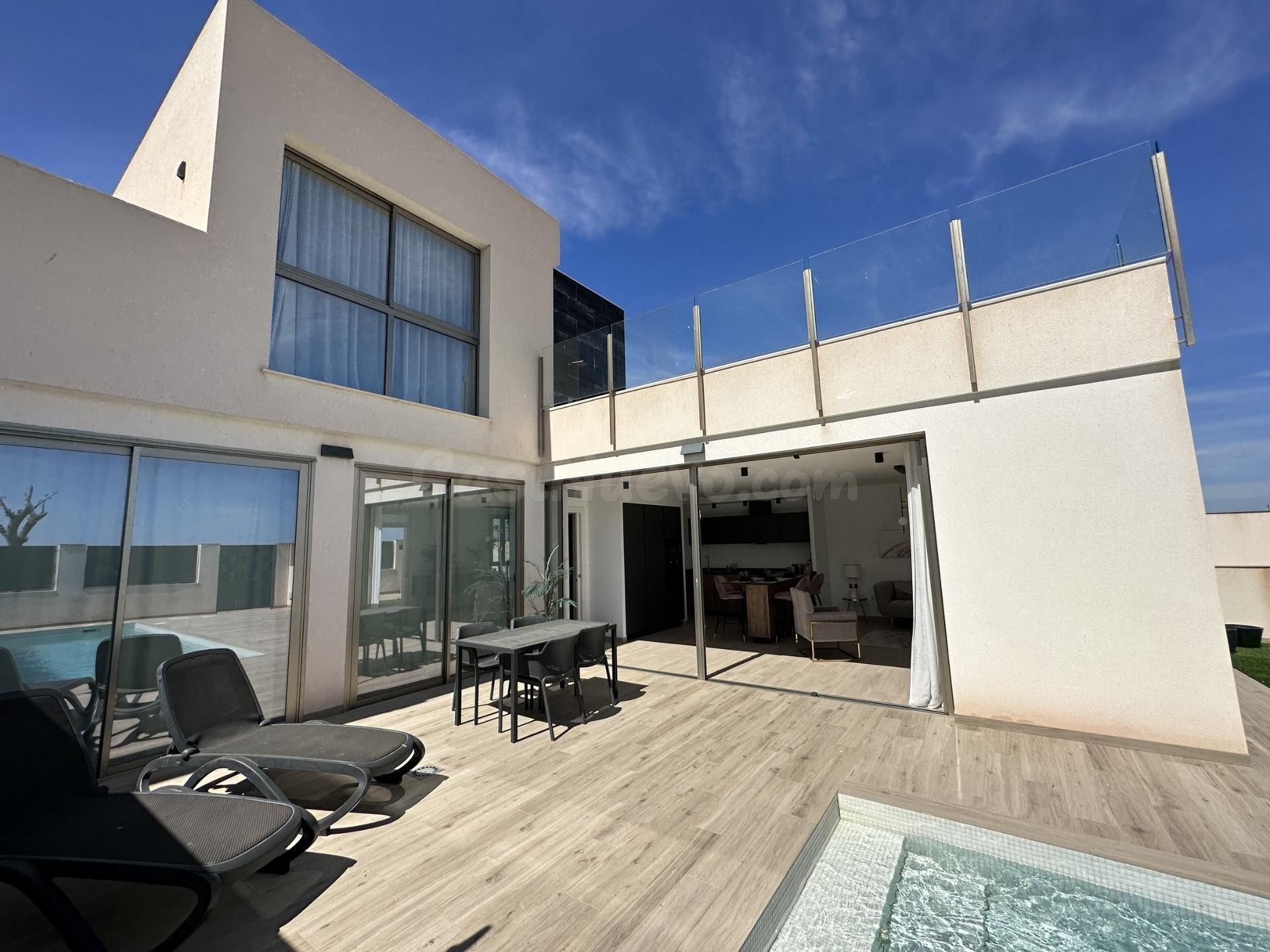 VILLAS PAREADAS DE OBRA NUEVA EN LOS BELONES - foto 2