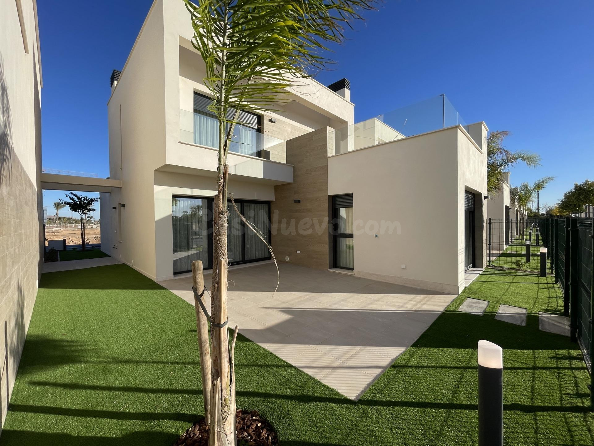 VILLAS DE OBRA NUEVA EN RESORT PRIVADO EN PROVINCIA DE MURCI