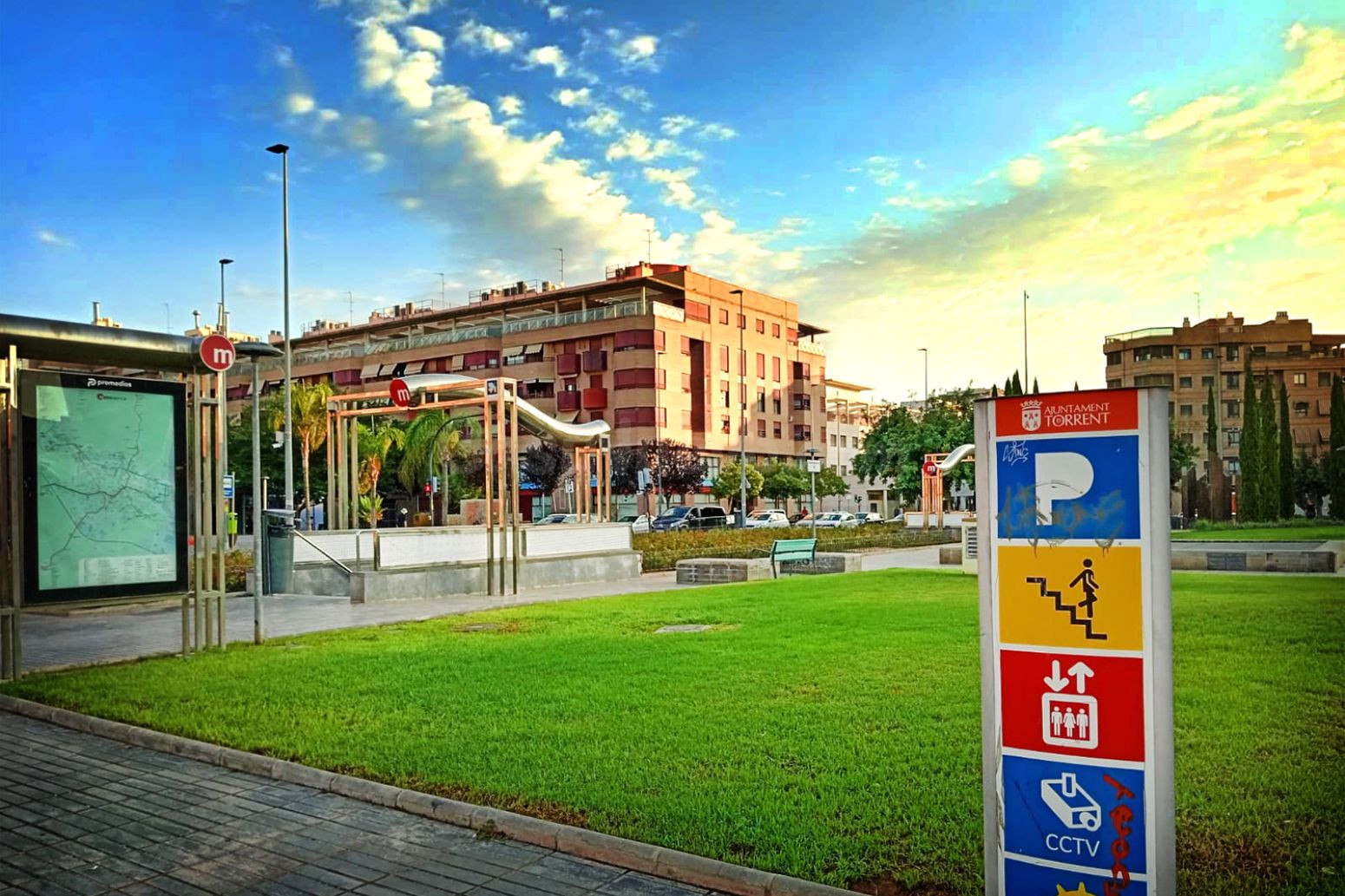 Parcela urbanizable en Santa Apolonia - foto 4