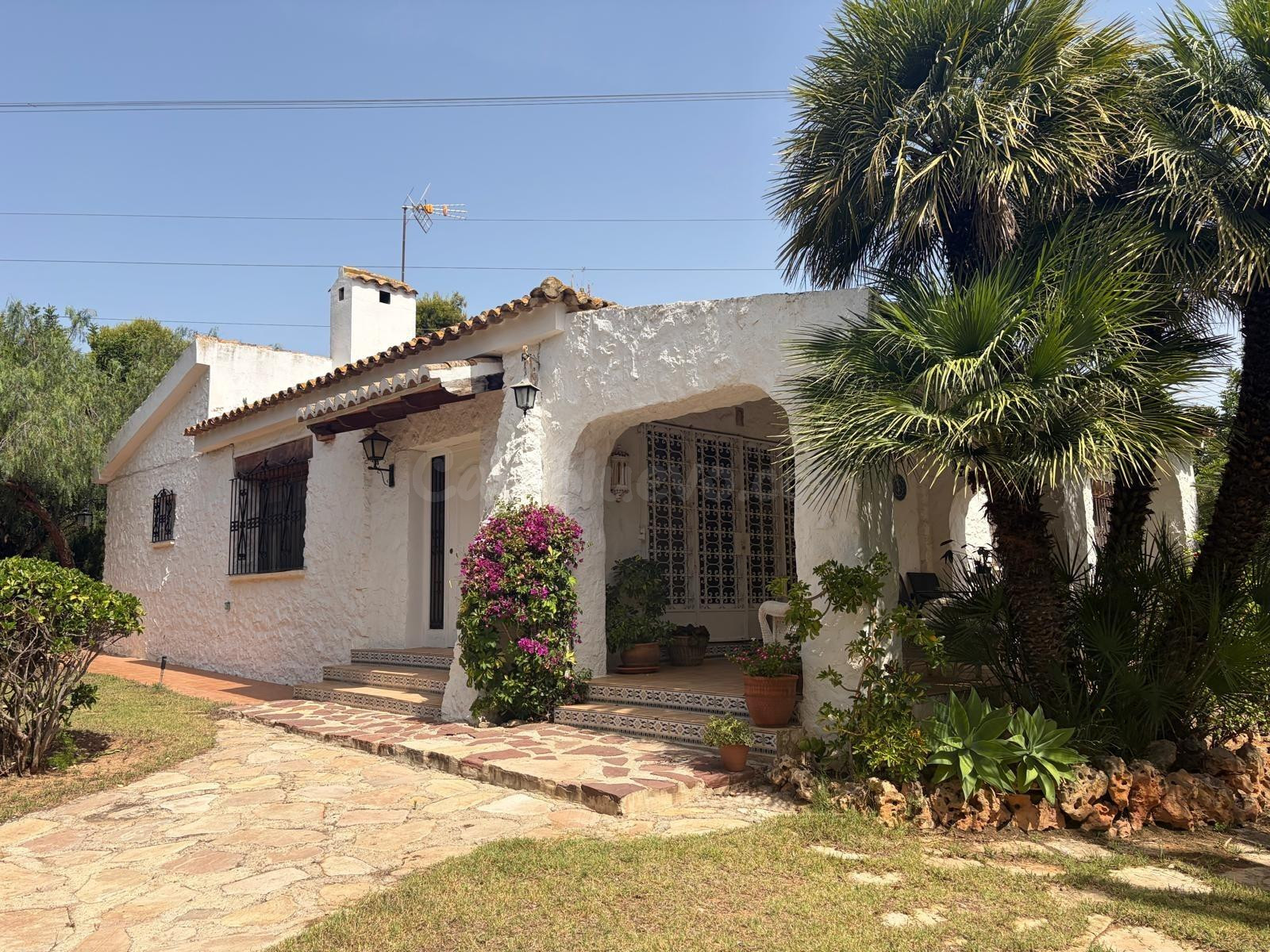 Chalet en Santa Apolonia en una sola planta