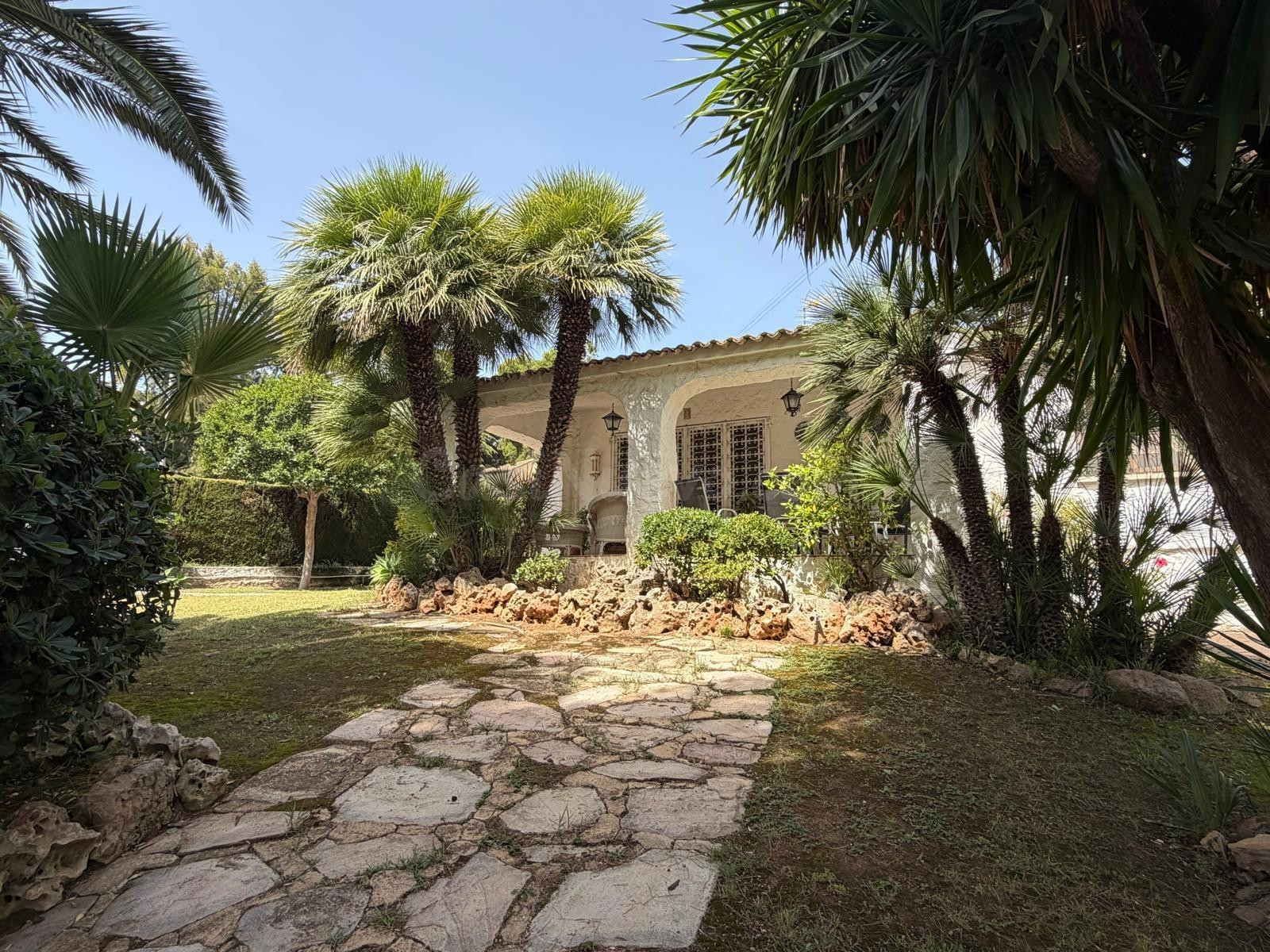 Chalet en Santa Apolonia en una sola planta - foto 4
