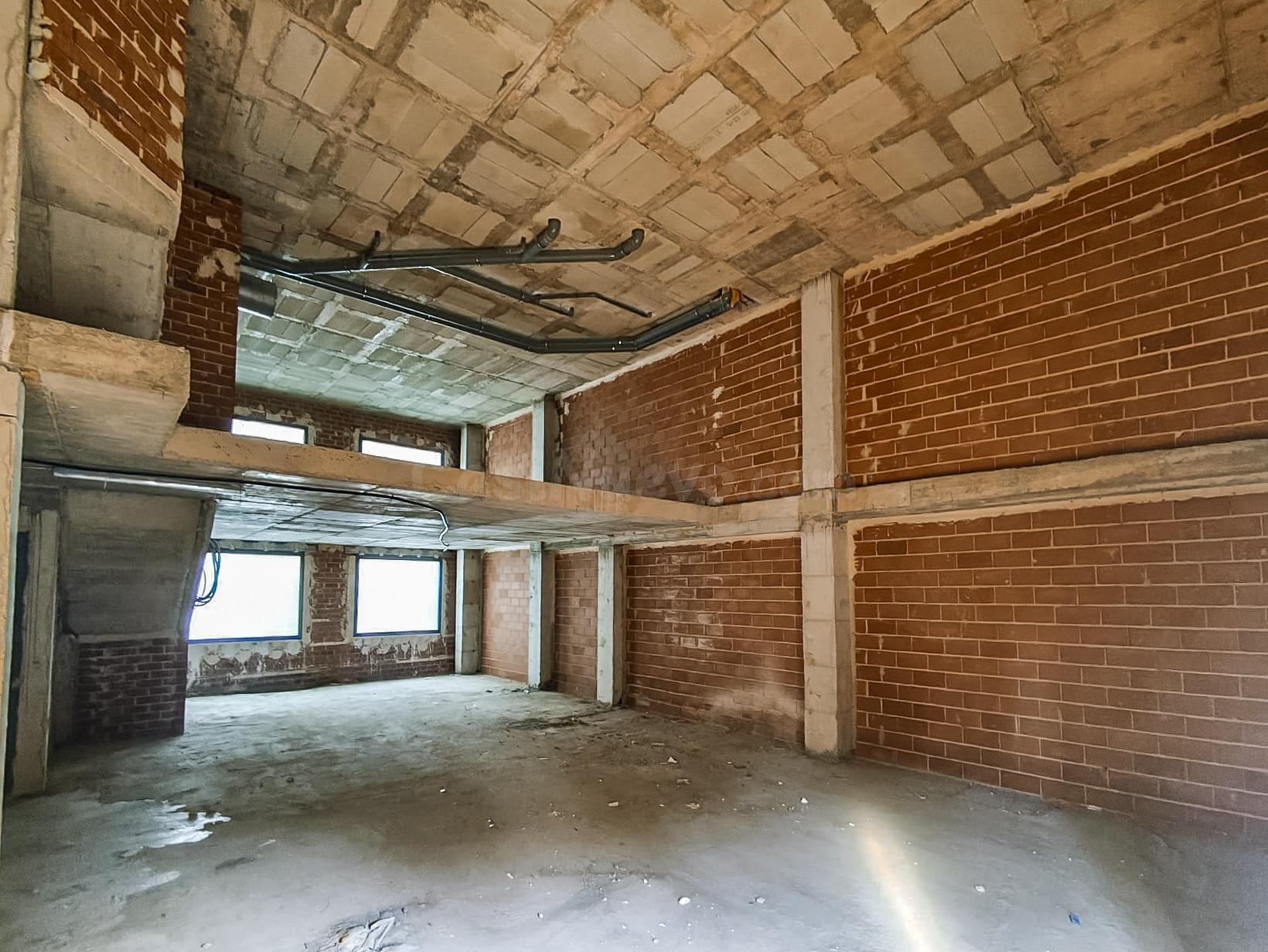 Local comercial en Av. al Vedat con gran visibilidad, escapa - foto 2