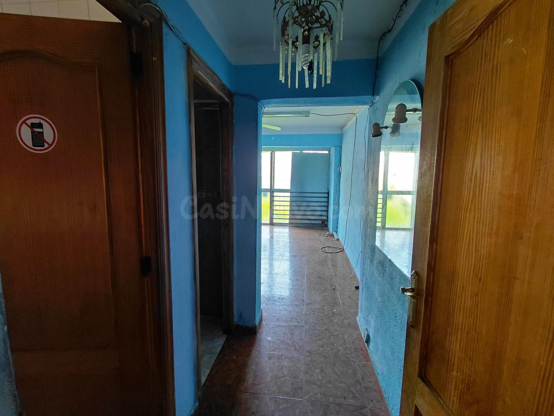 Piso esquinero, luminoso y despejado con 3 dormitorios en So - foto 5