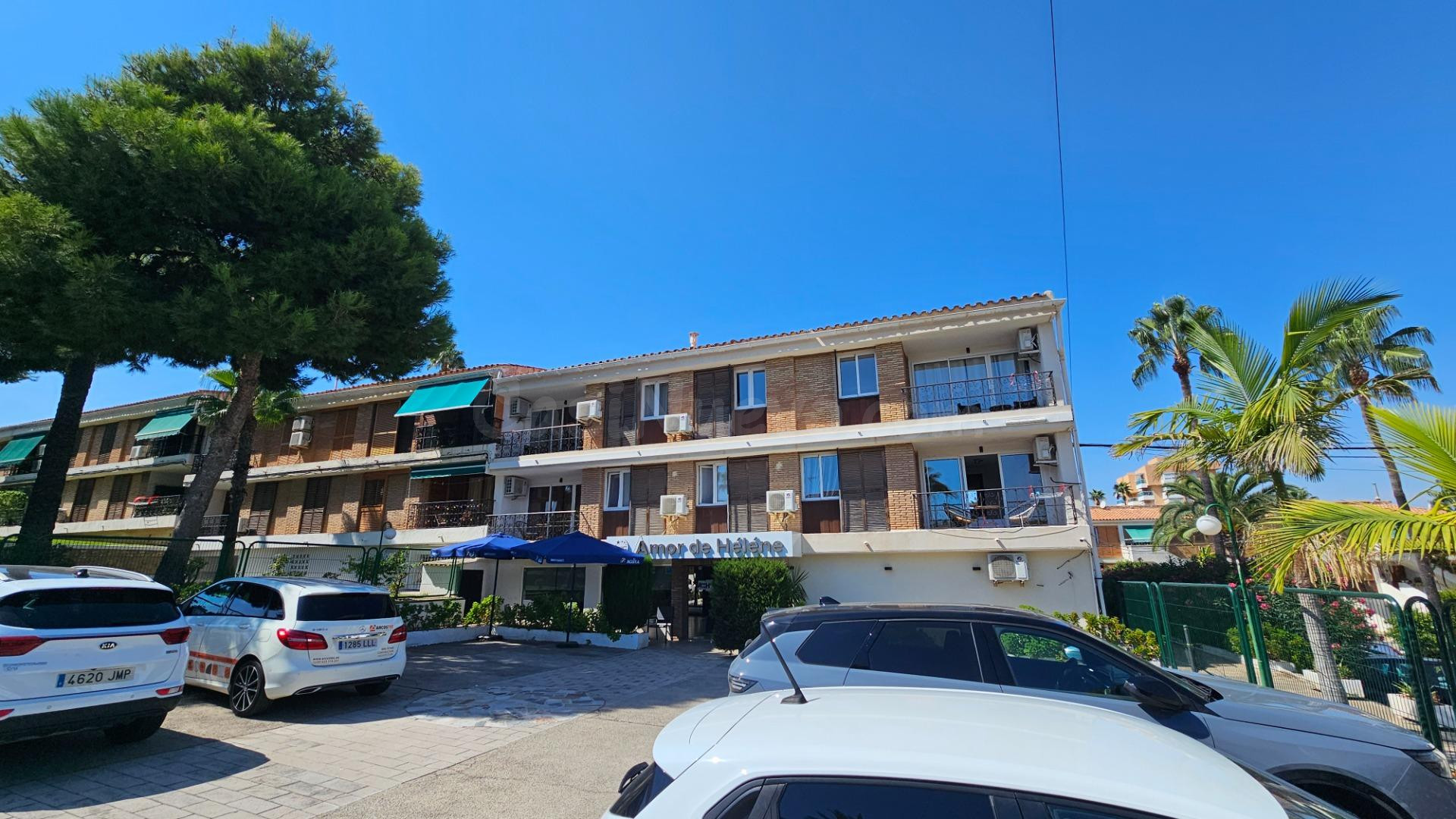 Se vende Hotel - Boutique de 19 habitaciones cerca de mar! con piscina y parque en Alicante