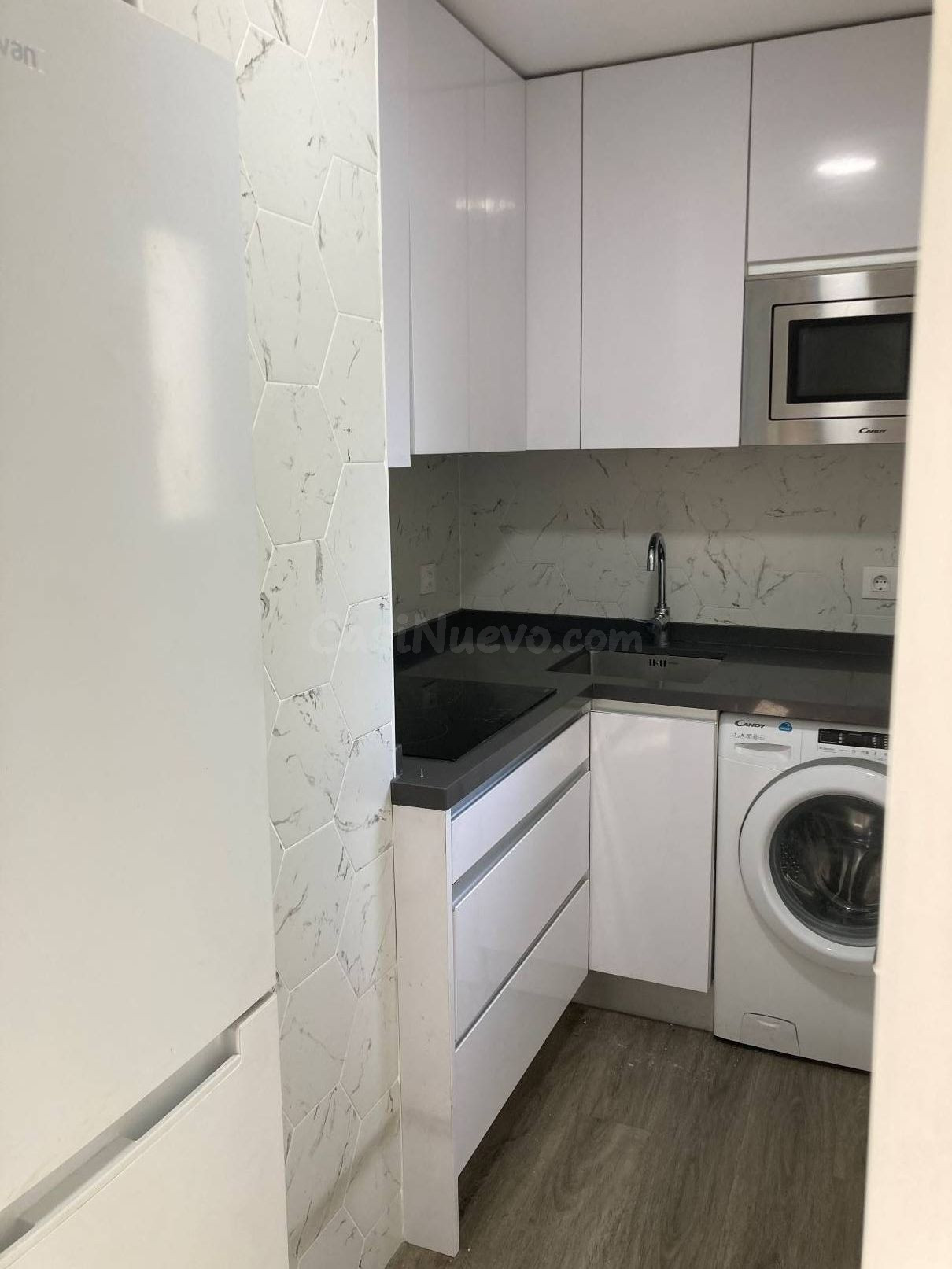 Acogedor Apartamento en Canillas, ¡Tu Nuevo Hogar Te Espera! - foto 5