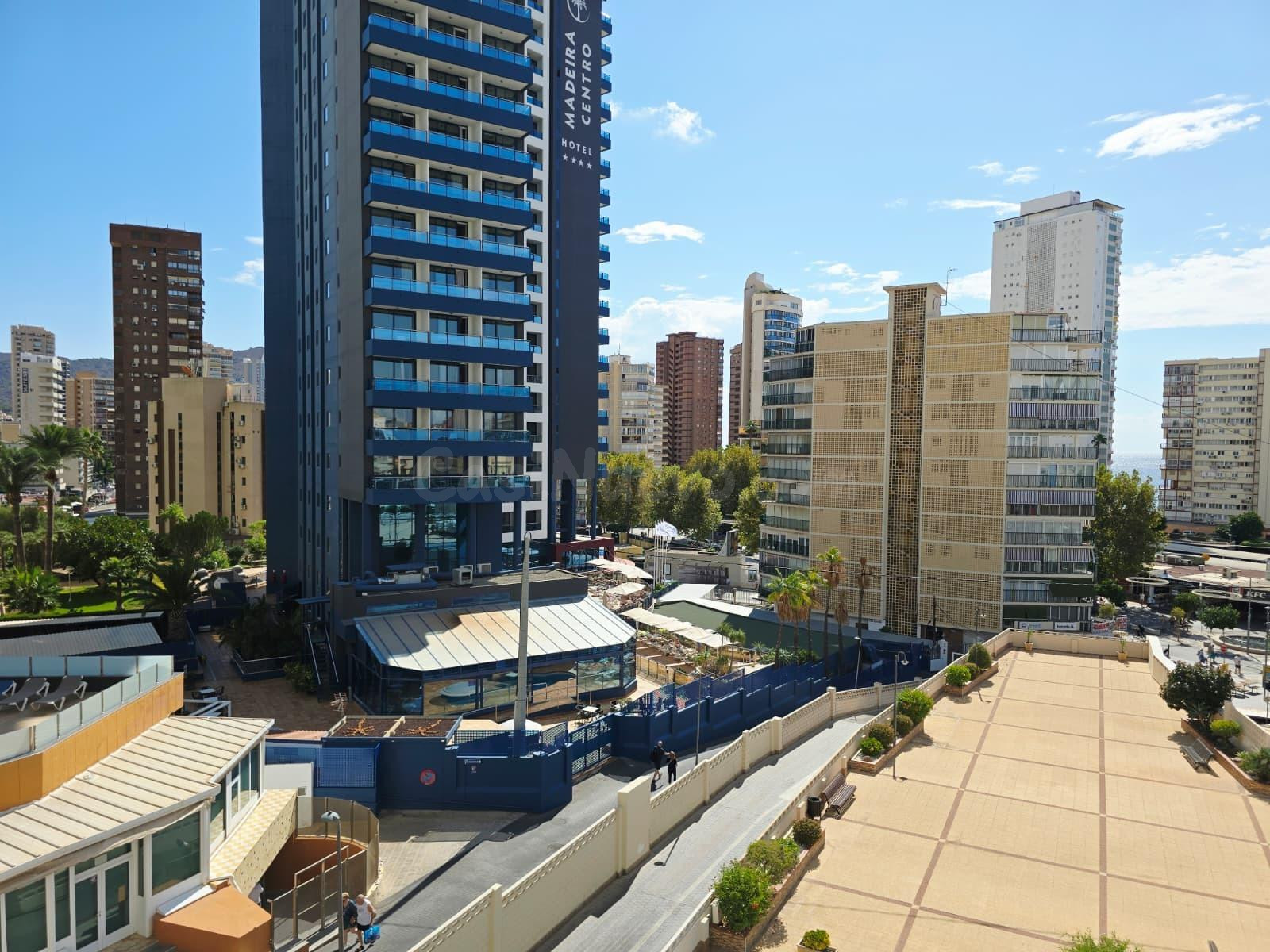 PISO DE 3 habitaciones CON VISTAS AL MAR, TERRAZAS Y PARKING - foto 5