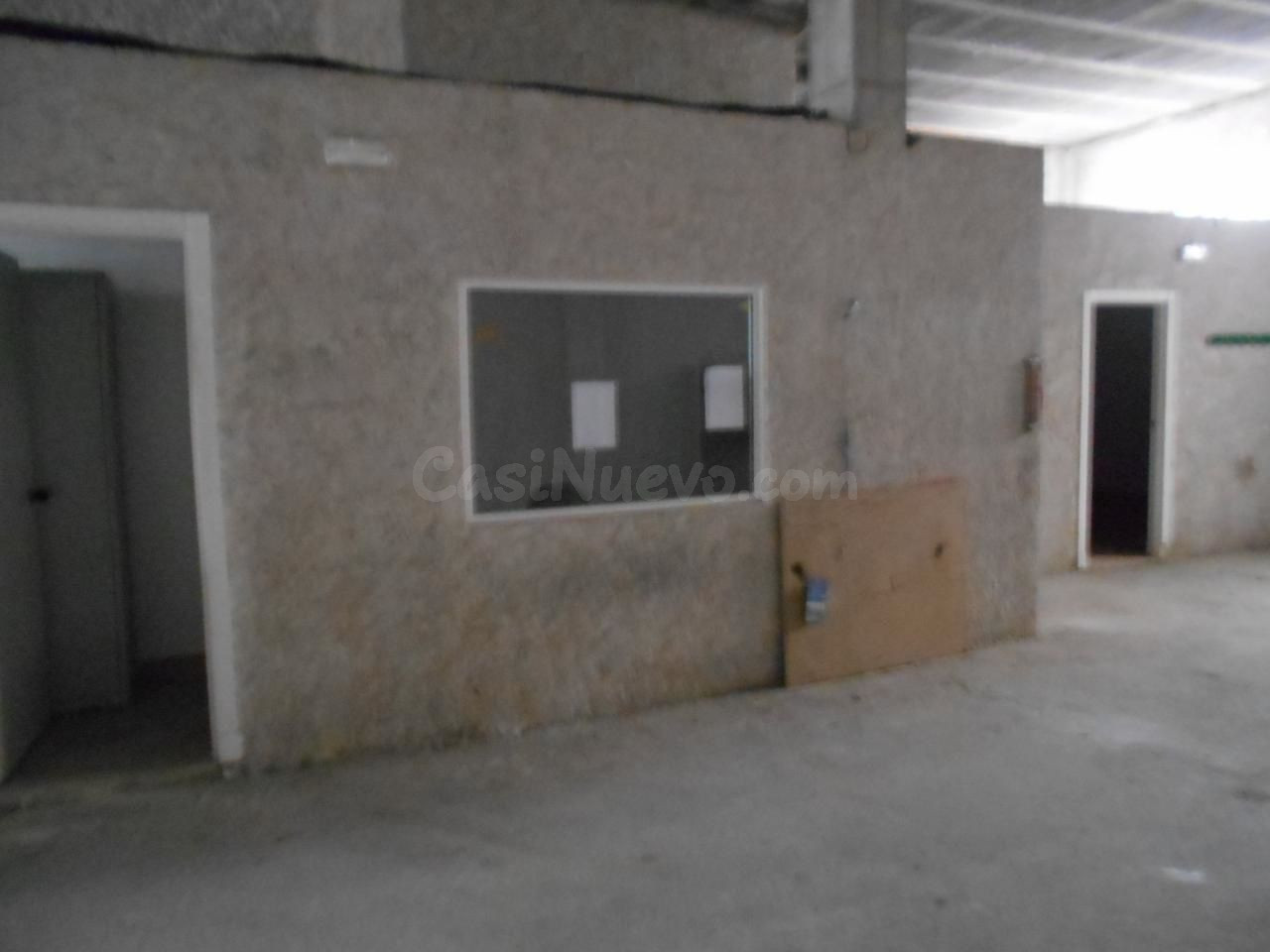 LOCAL COMERCIAL EN EL PUENTE