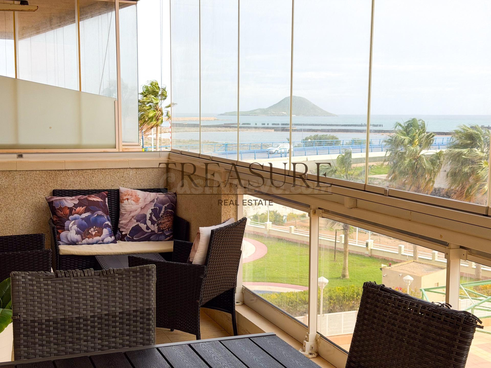 Apartamento reformado con vistas al Canal del Estacio – Urba