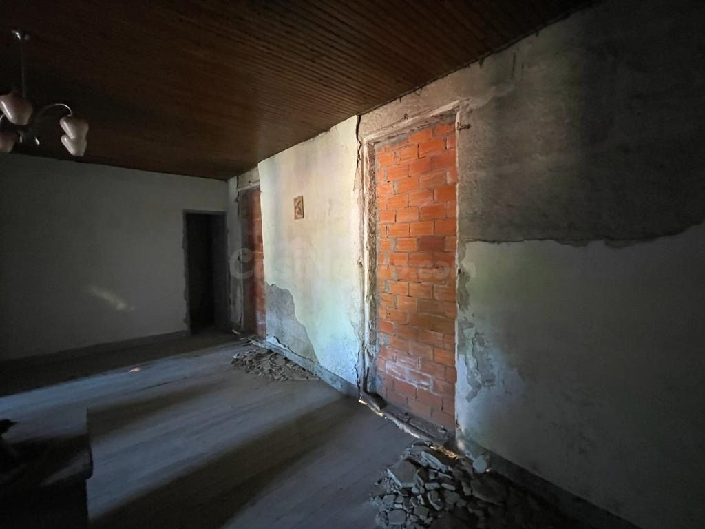 CASA DE PIEDRA ANTIGUA PARA REHABILITAR - foto 3