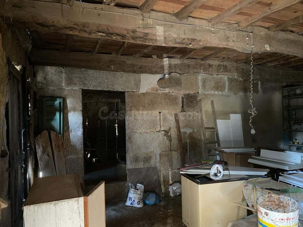CASA DE PIEDRA ANTIGUA PARA REHABILITAR - foto 4