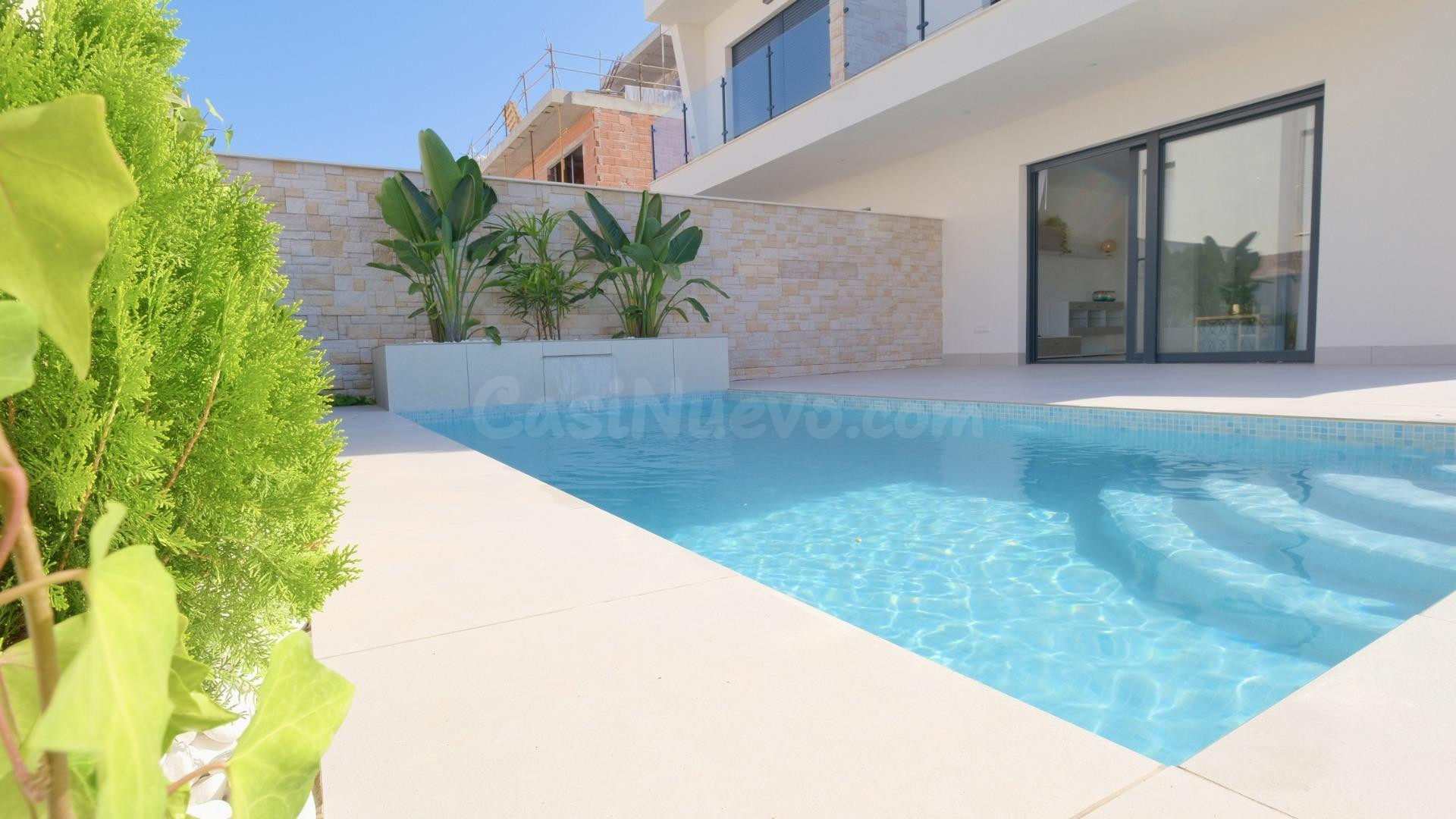 CHALETS ADOSADOS DE OBRA NUEVA EN GUARDAMAR DEL SEGURA - foto 2