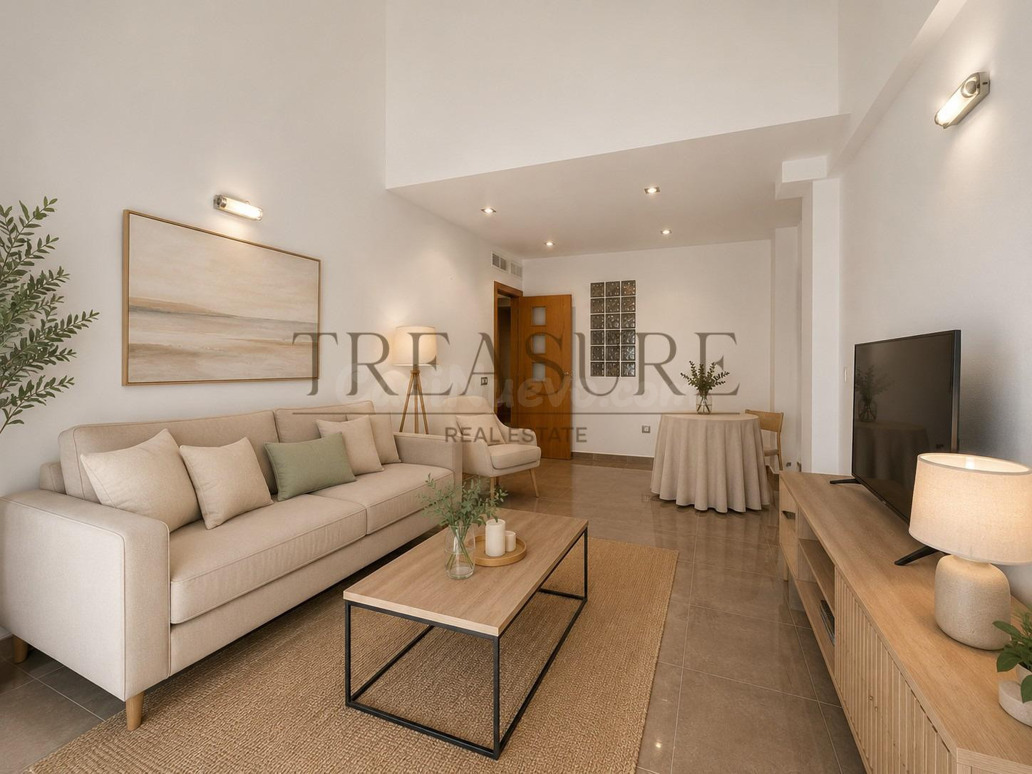 Piso-dúplex reformado con terraza y encanto en pleno centro  - foto 3